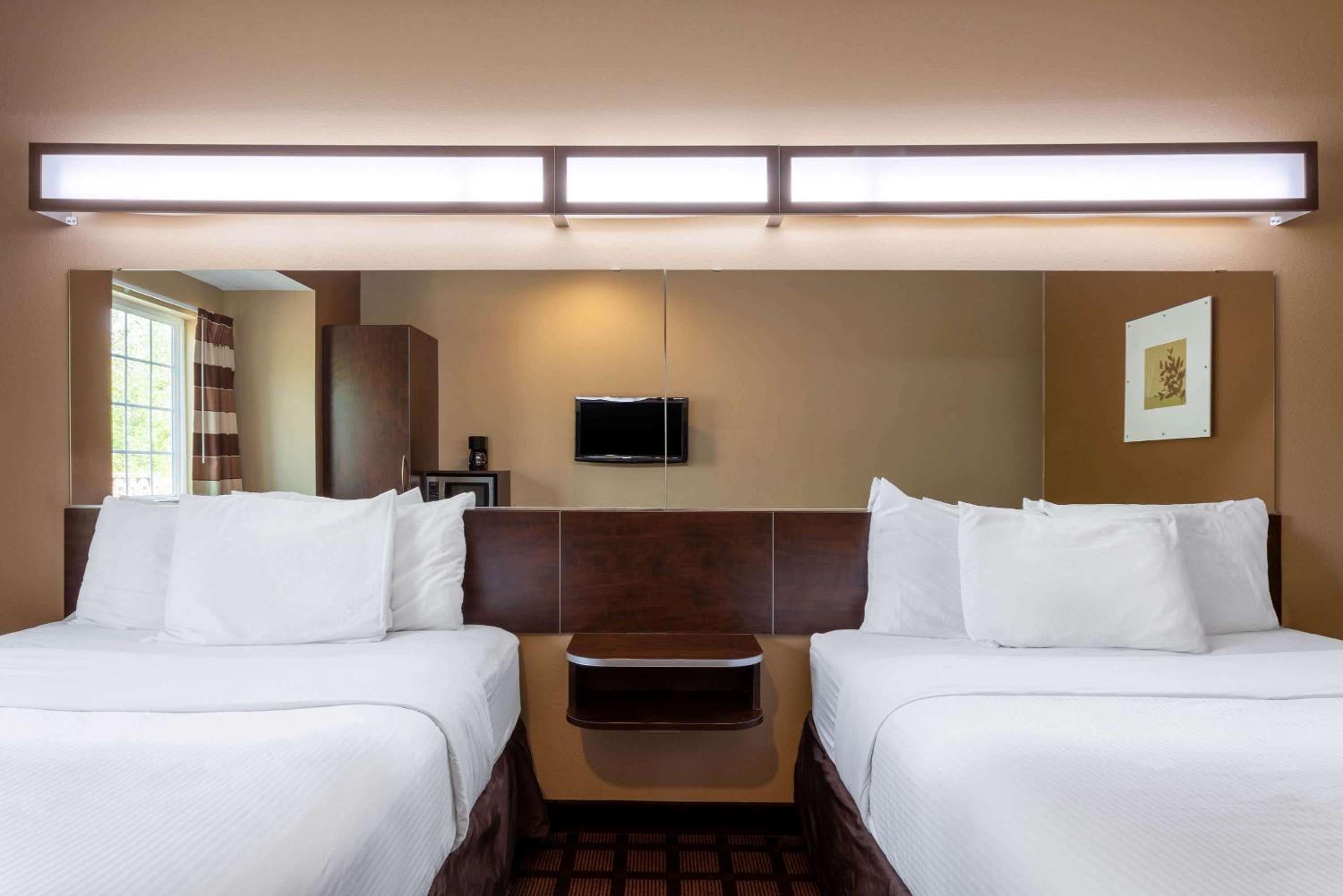 Microtel Inn & Suites by Wyndham Columbia