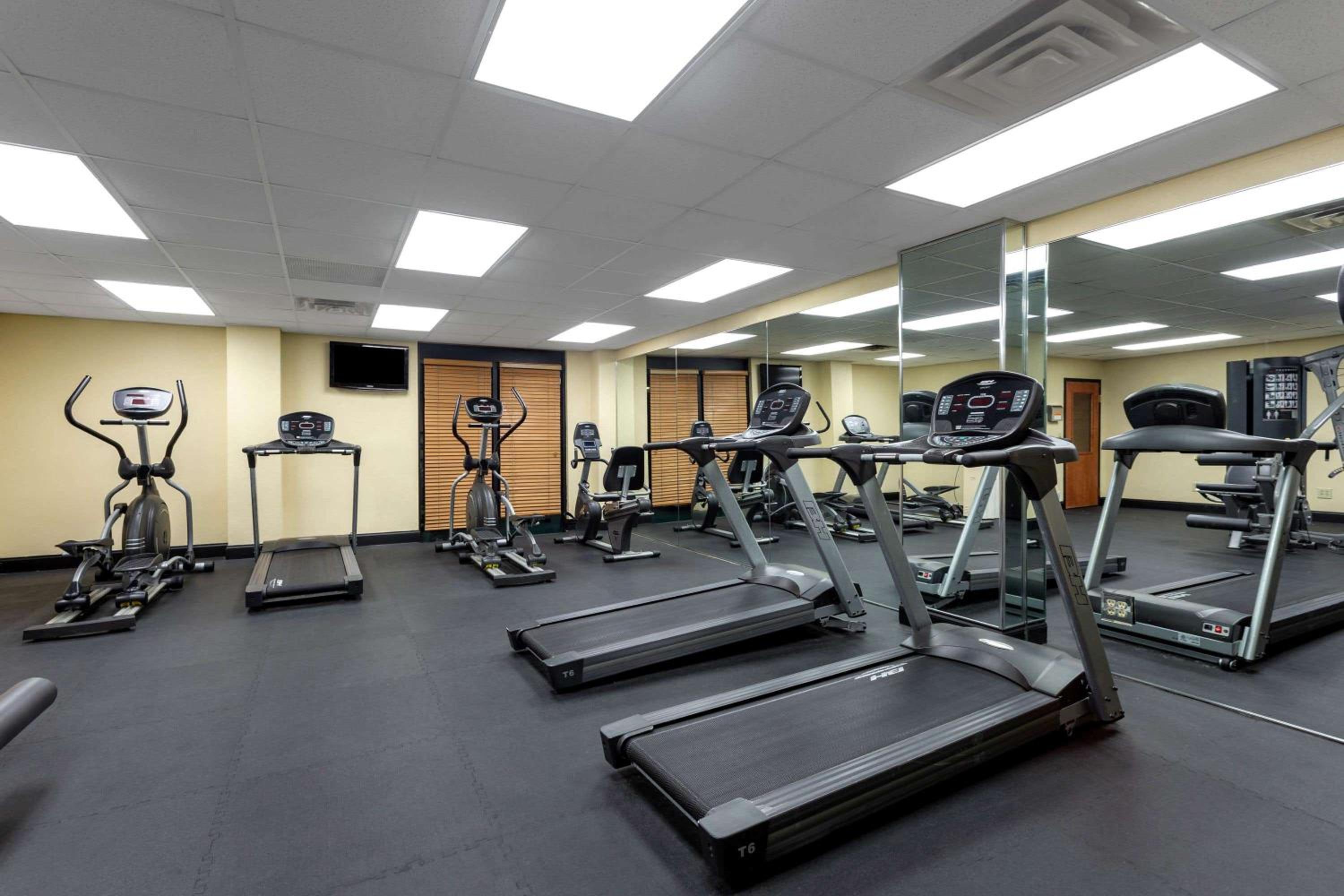 Macon Vacations - Wingate by Wyndham Macon - Property Image 32