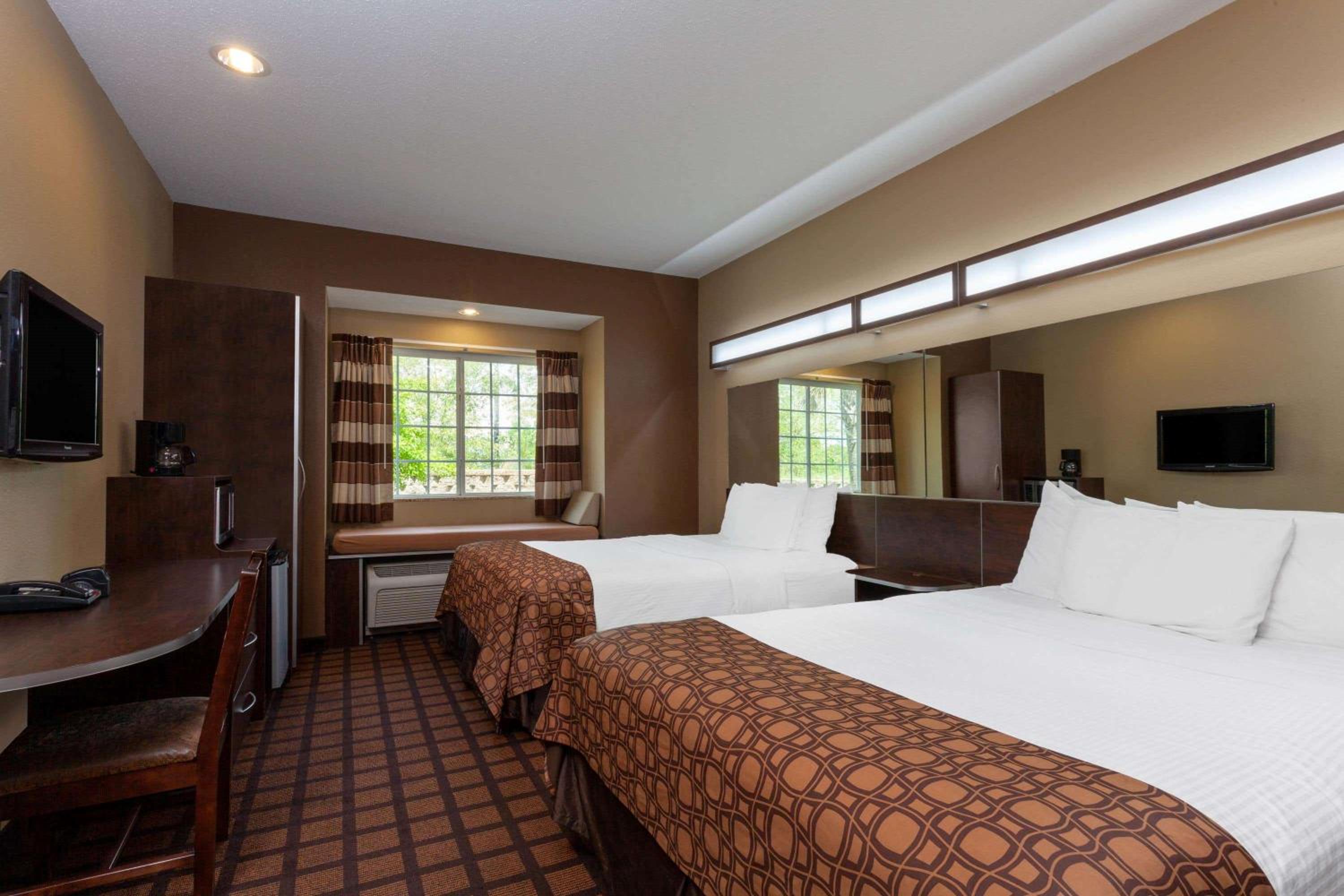Microtel Inn & Suites by Wyndham Columbia