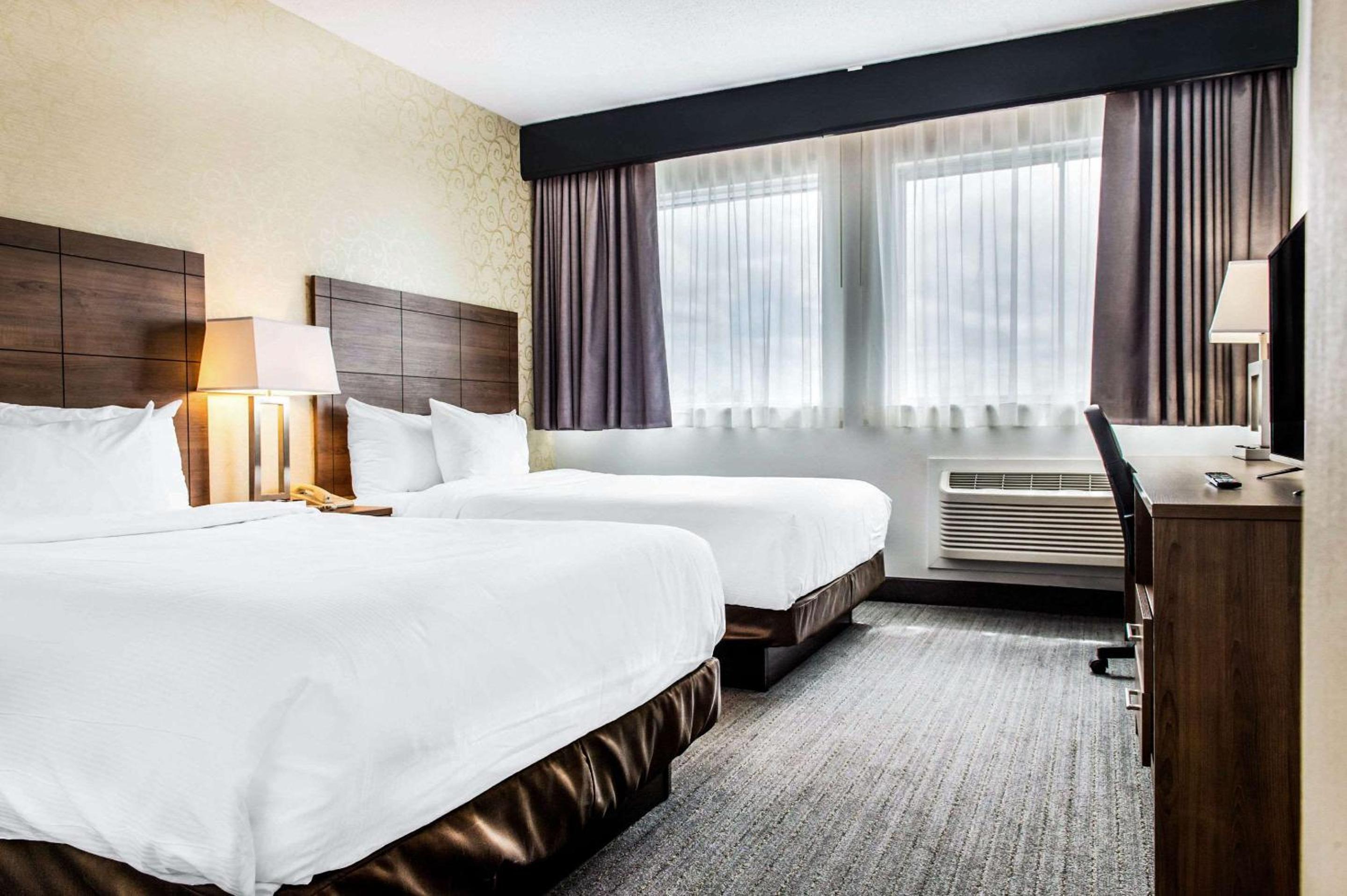 Quality Hotel Dorval Aeroport - Property Image 7