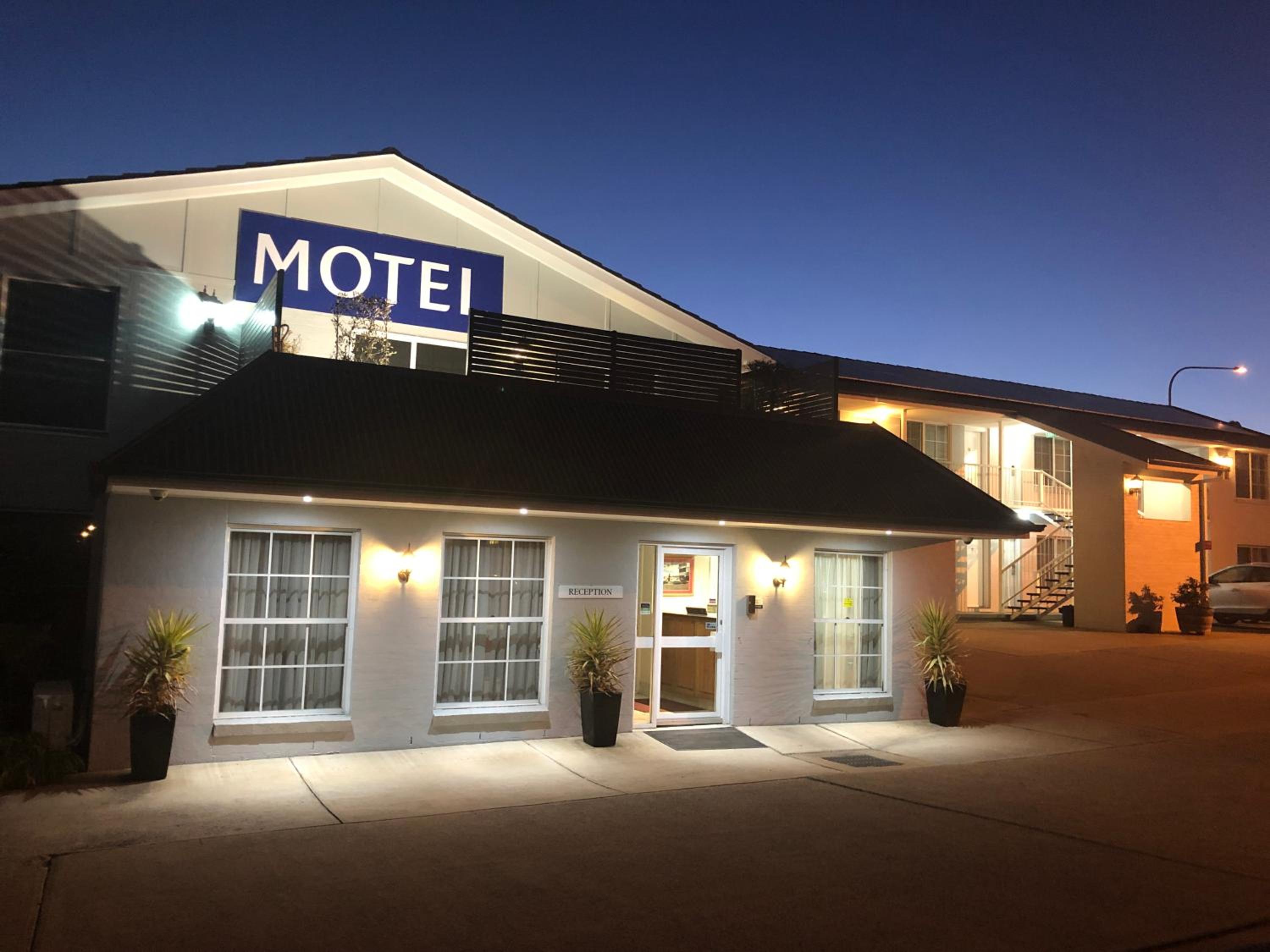 Coachman's Inn Motel