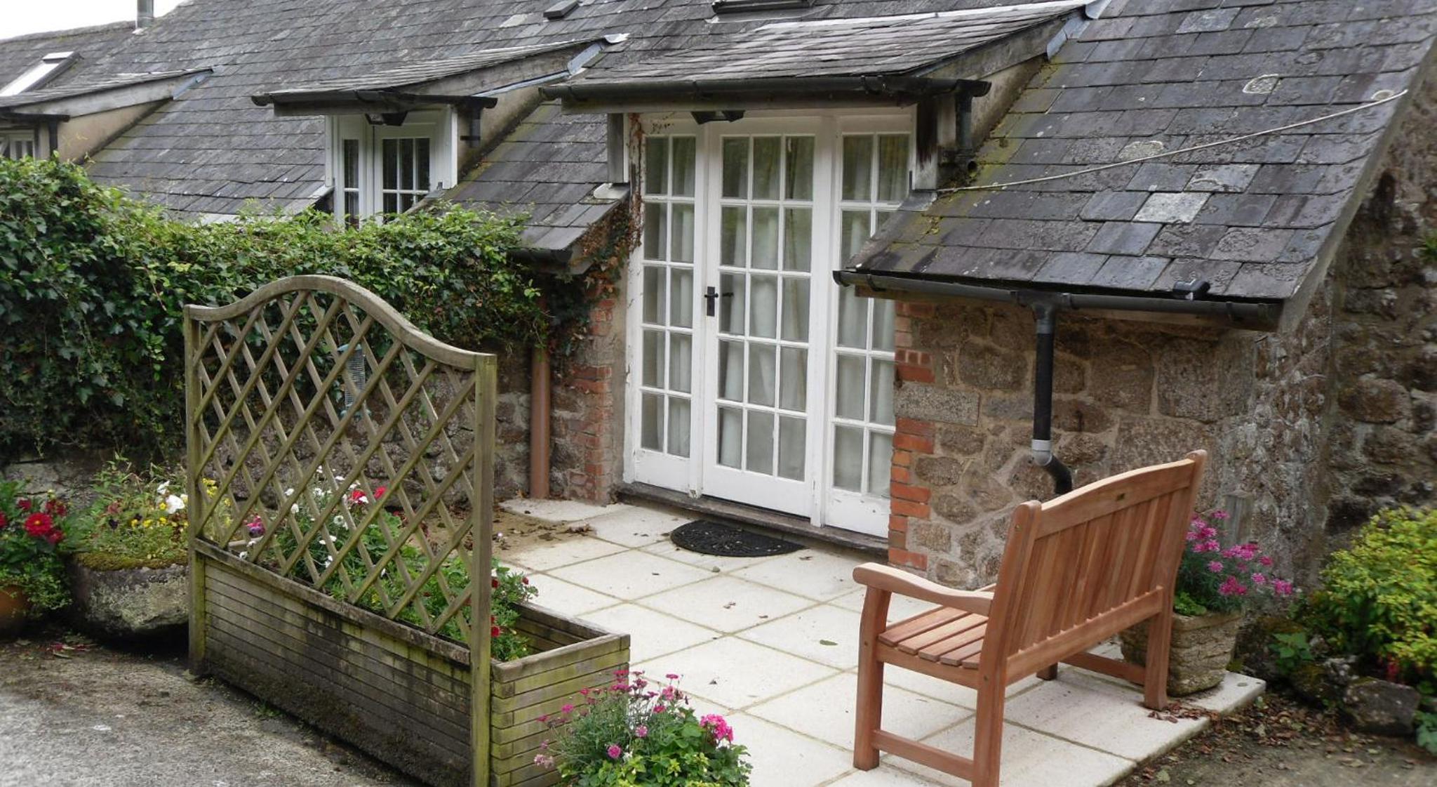 Budleigh Farm Cottages view 4