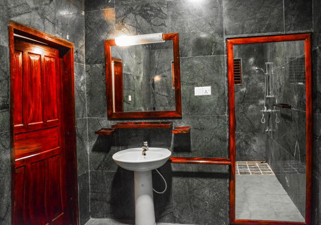 Araliya Gardens Hotel