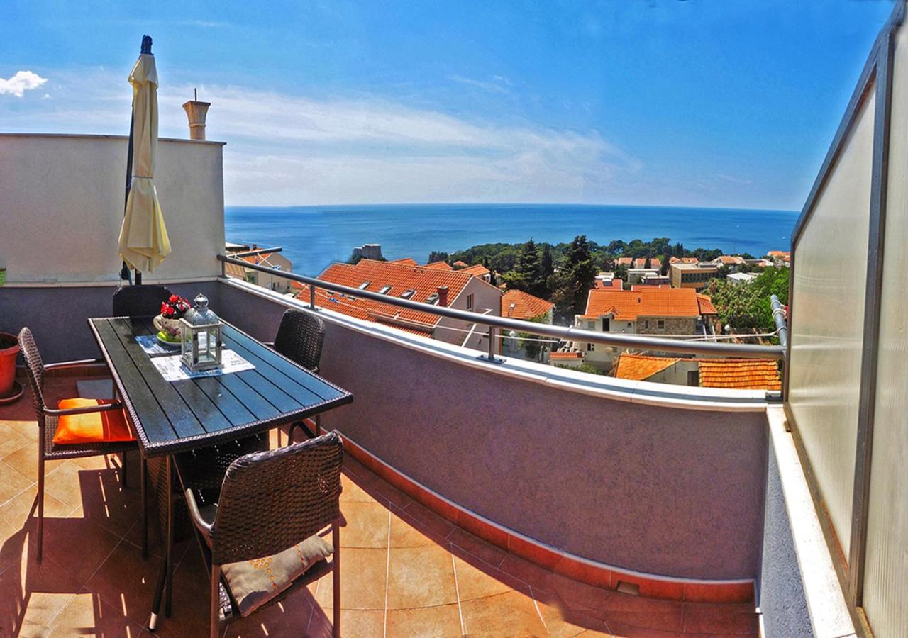 Apartments Rock Palace