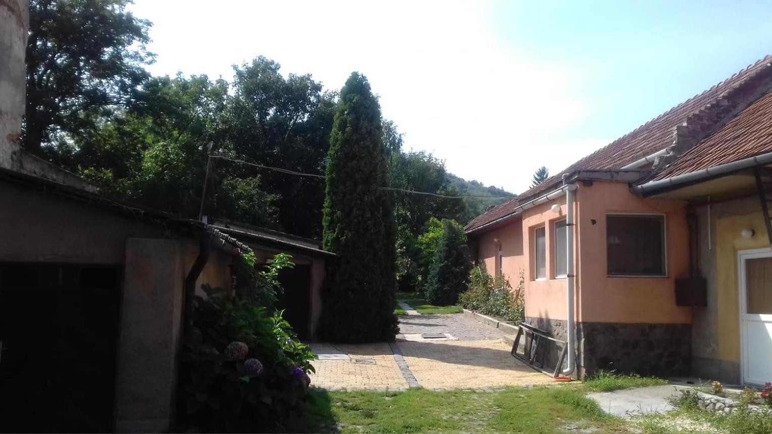 Kata Apartman