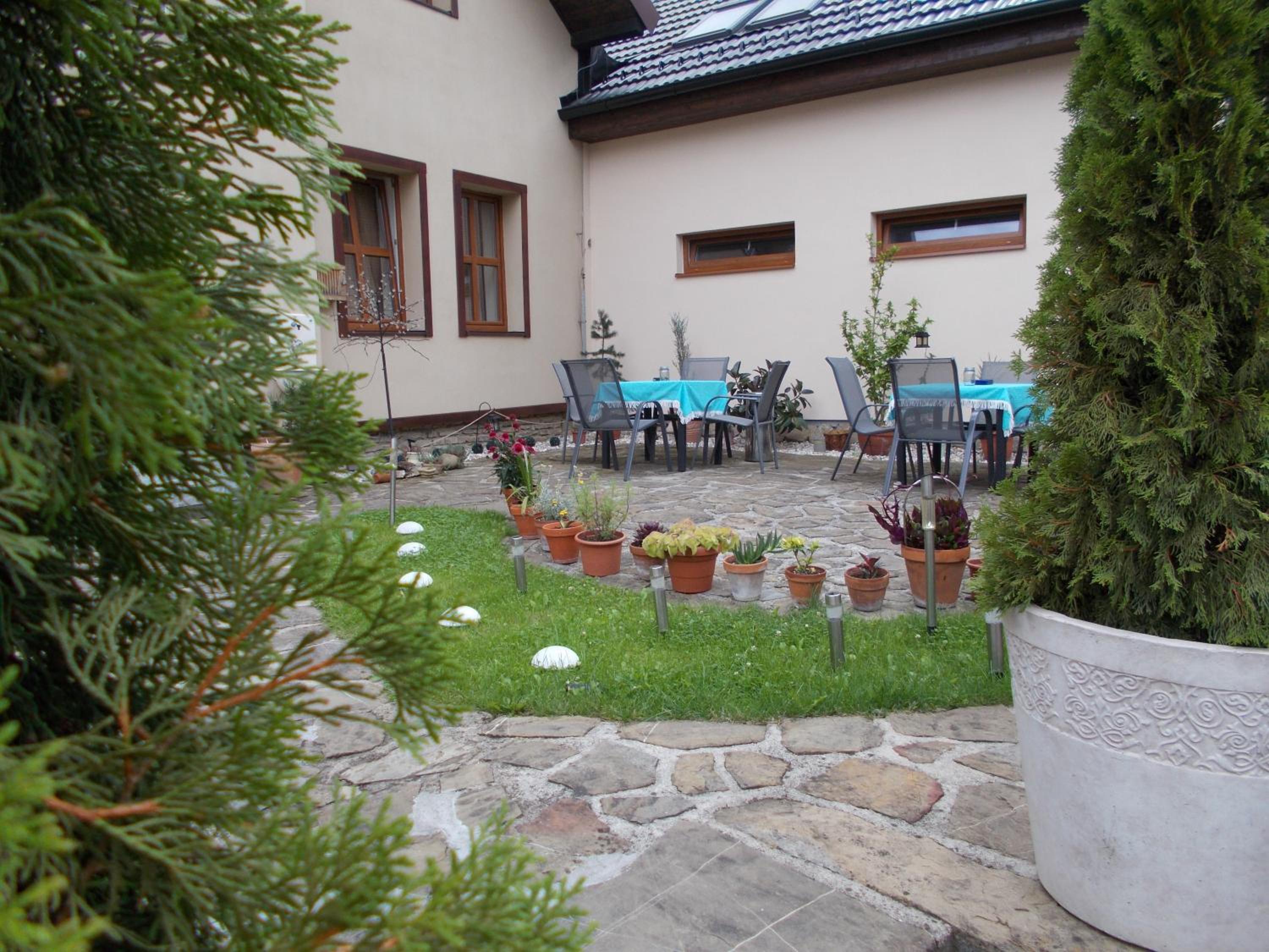 Photo 11