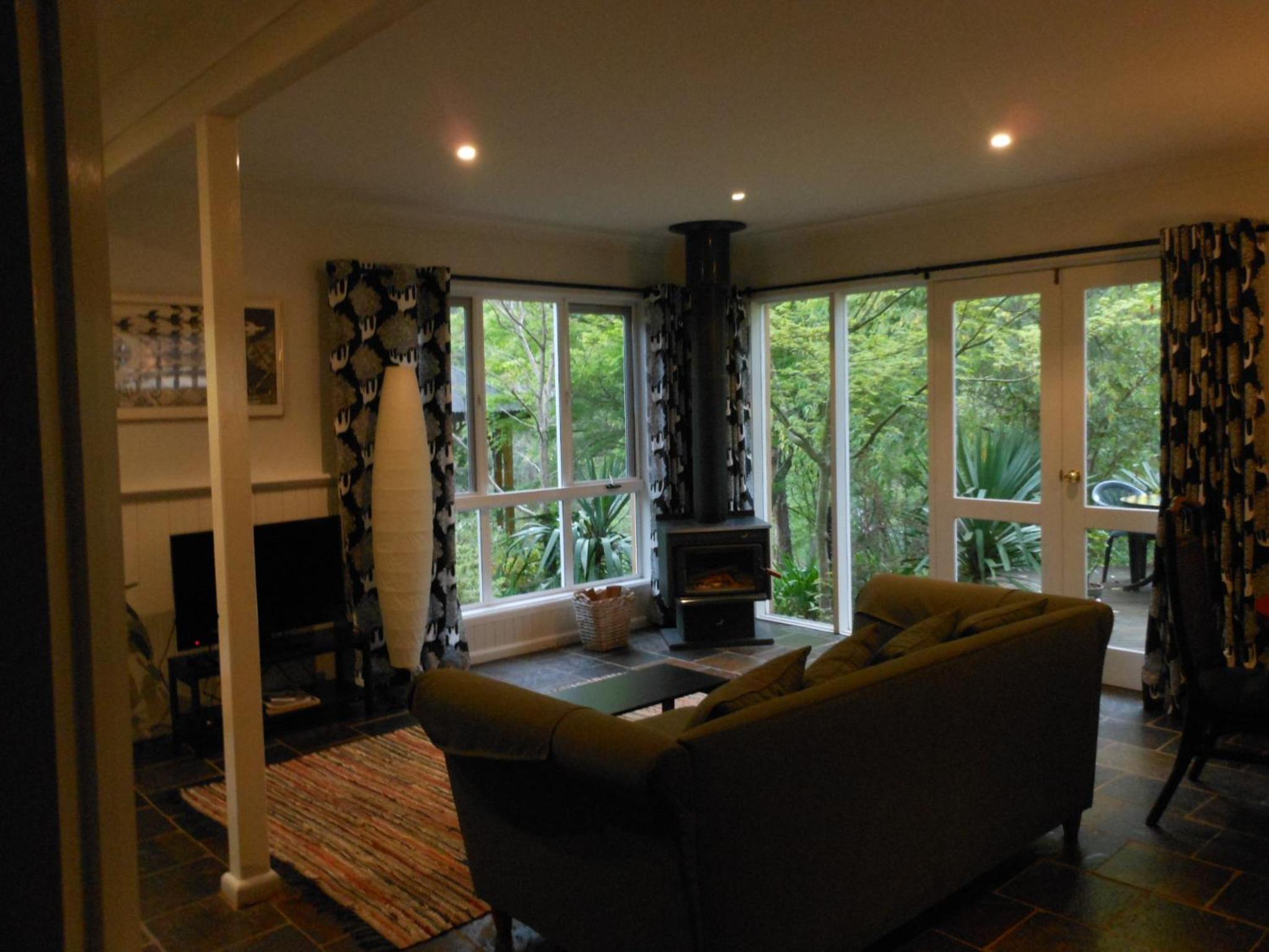 Merrimeet Cottages