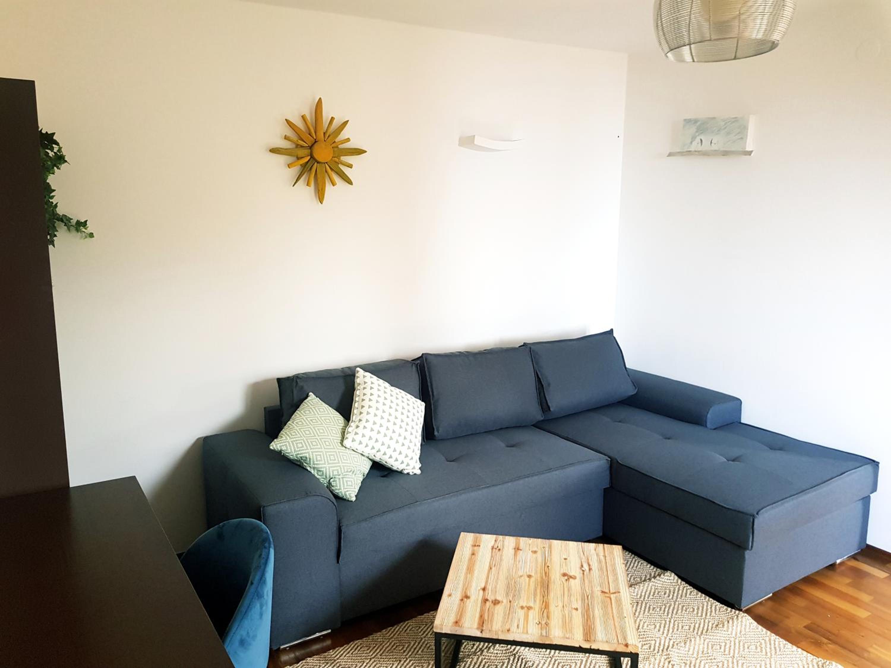 Sunny apartment 150 m from the sea view 4