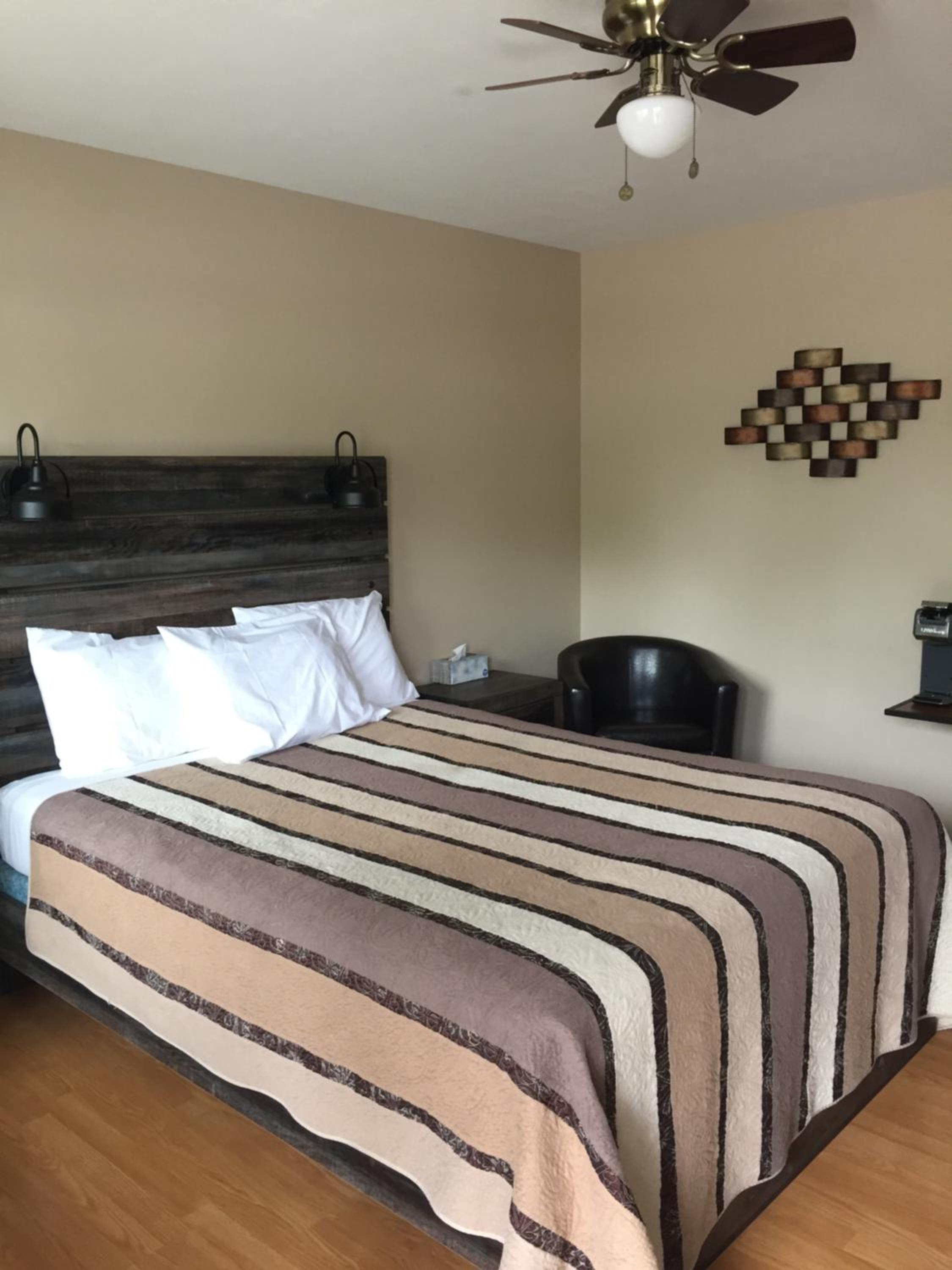 Kacee's Northern Suites view 3