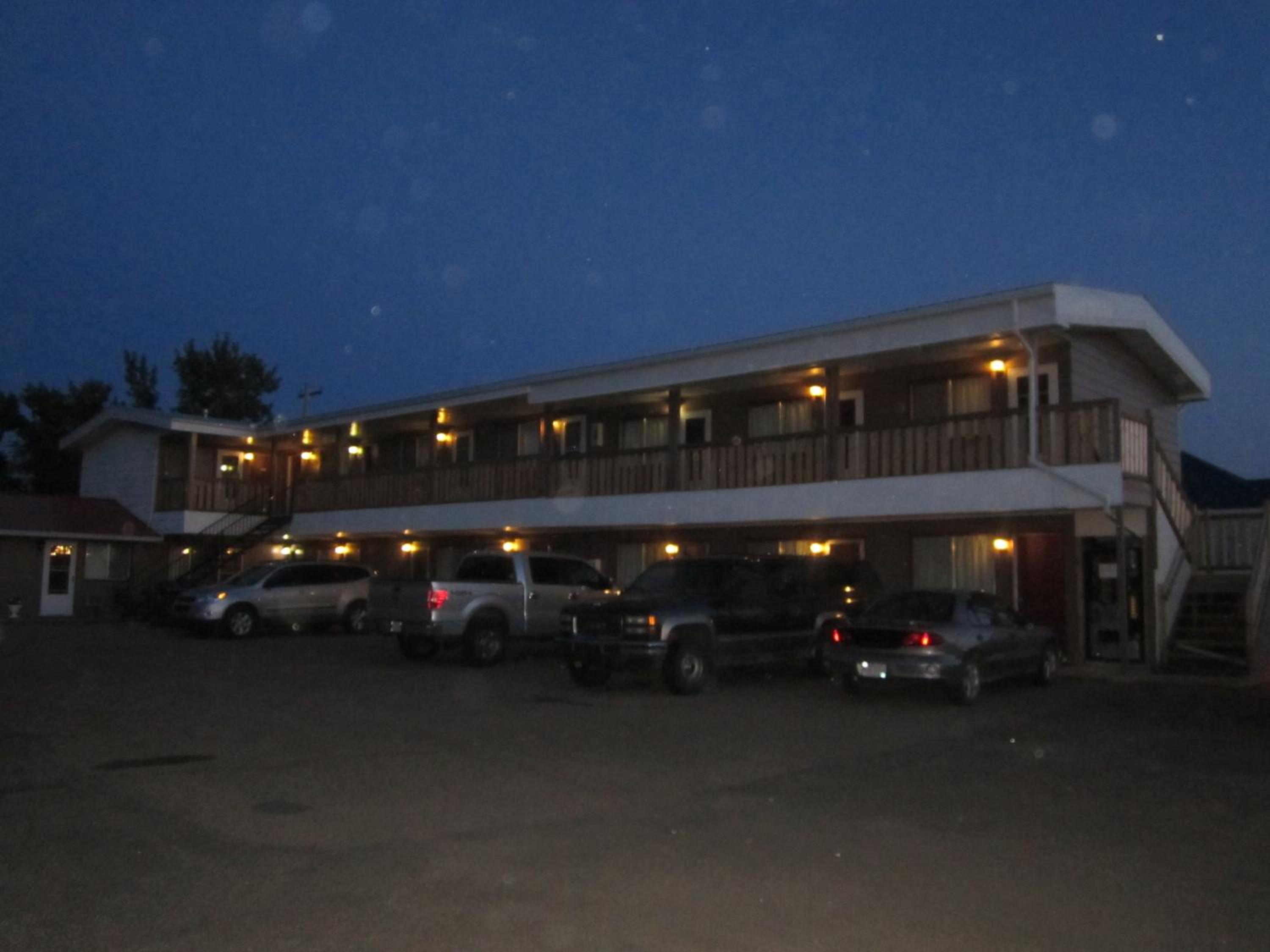 Viking Lamplighter Motel view 5