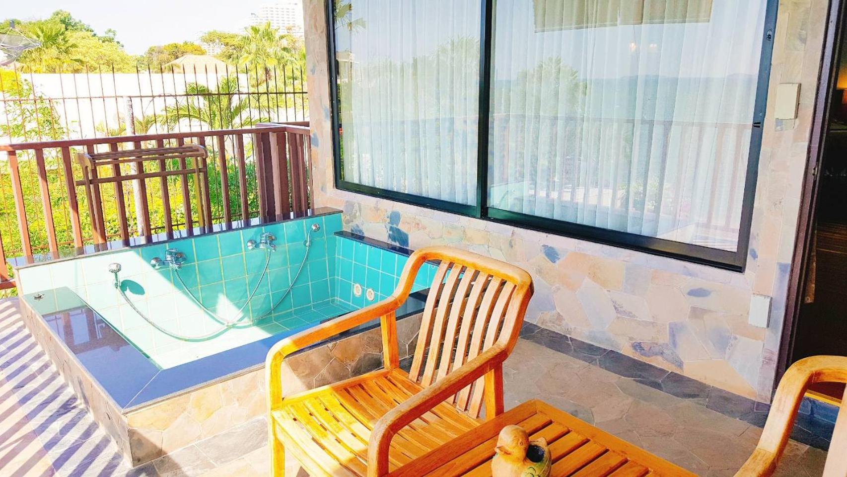 Birds and Bees Resort