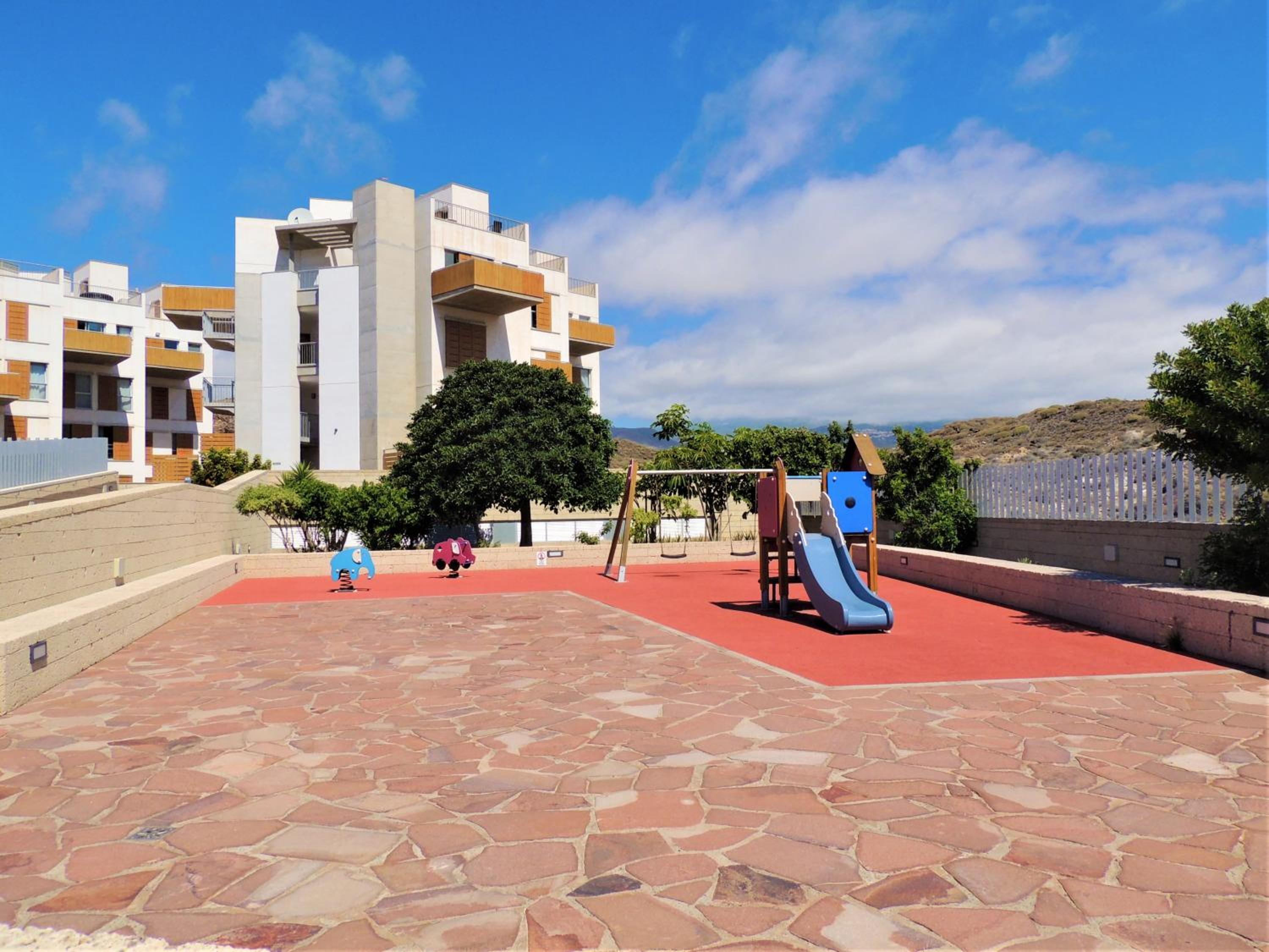 Los Martines Jaquita view 4