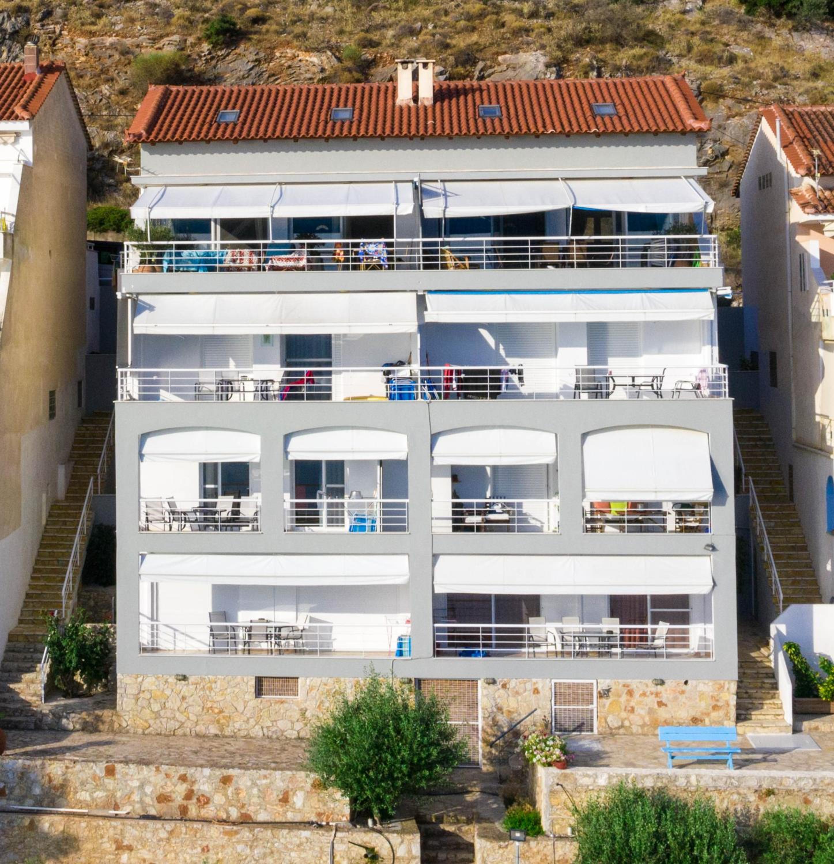 Kiveri Apartments