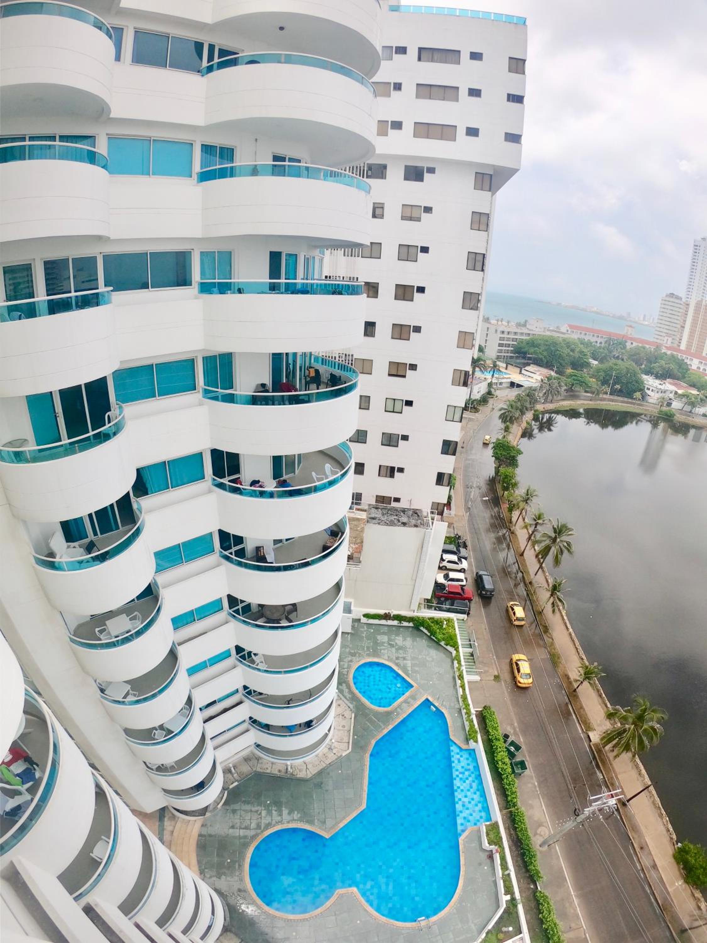 Torres del Lago B-2