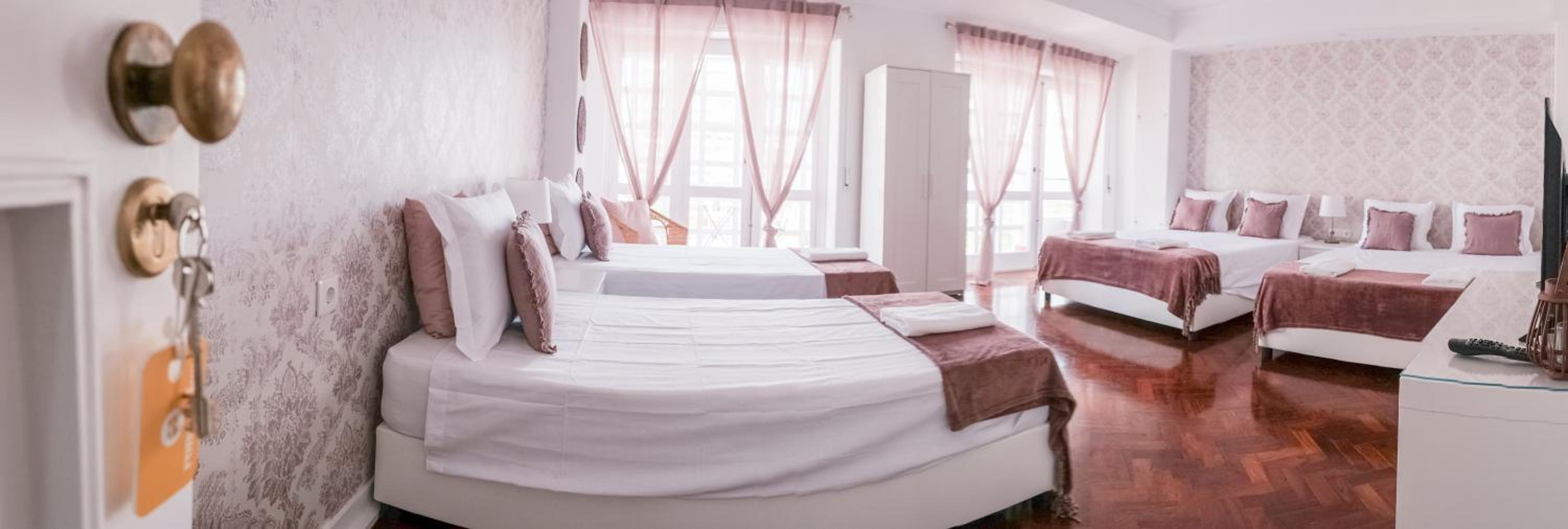 4U Lisbon Suites & Guesthouse VII Airport 2