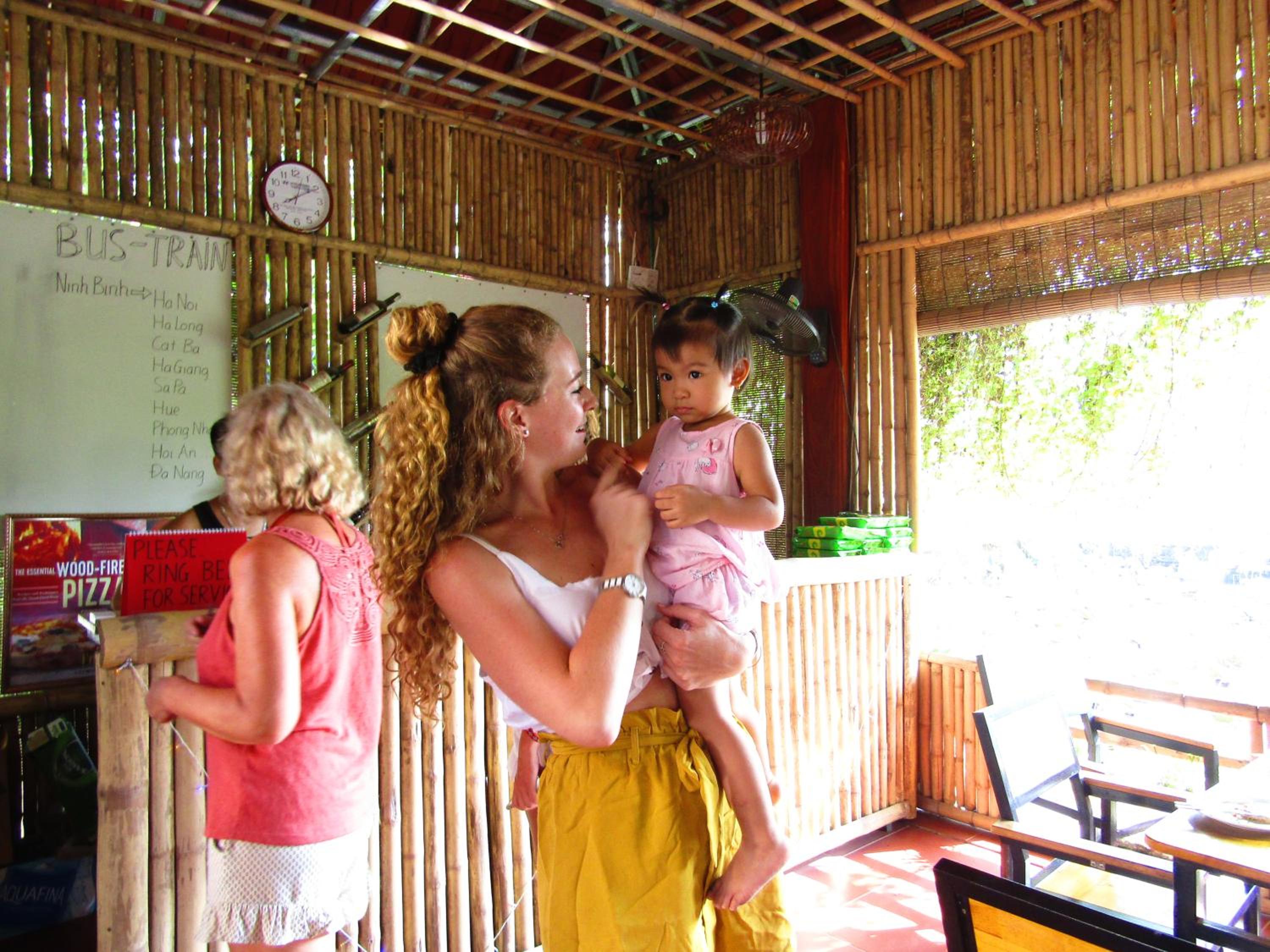 Ninh Binh Mountain Side Homestay & Cafe