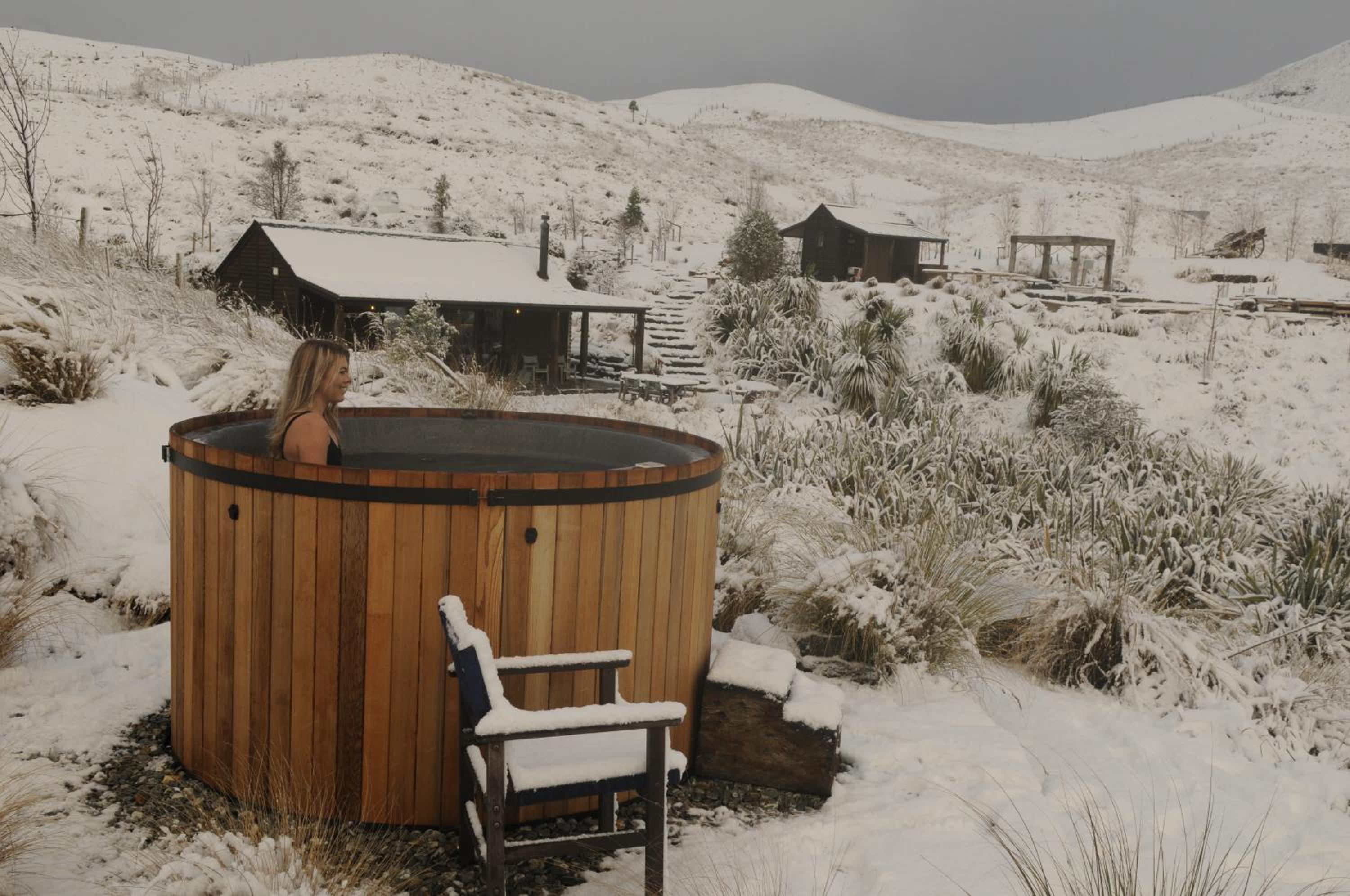 Hawkridge Chalet - Honeymooners Chalet view 5