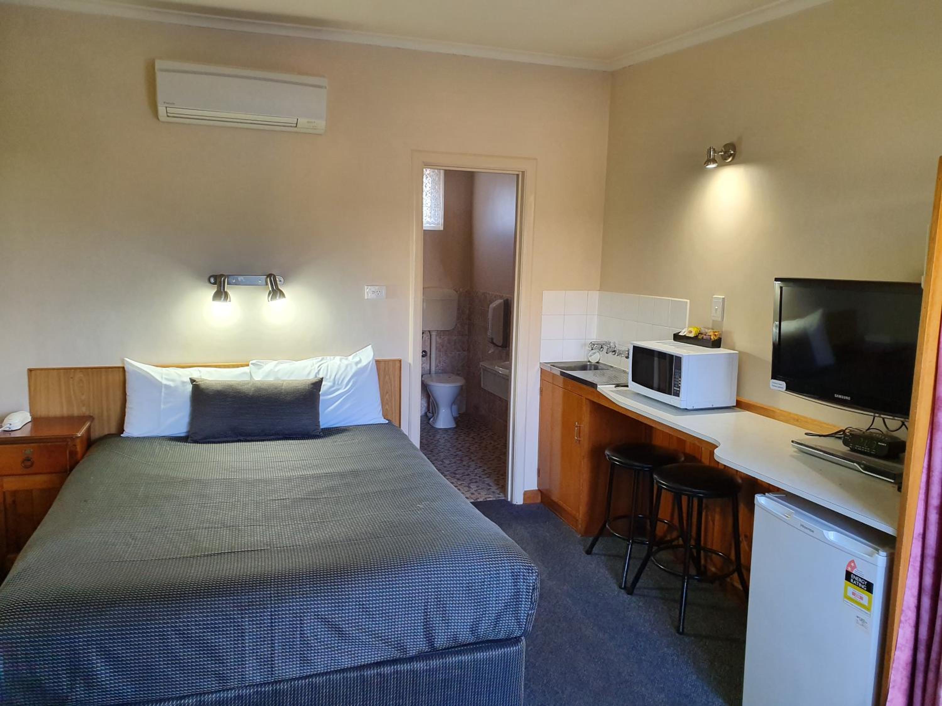 Tower Motor Inn