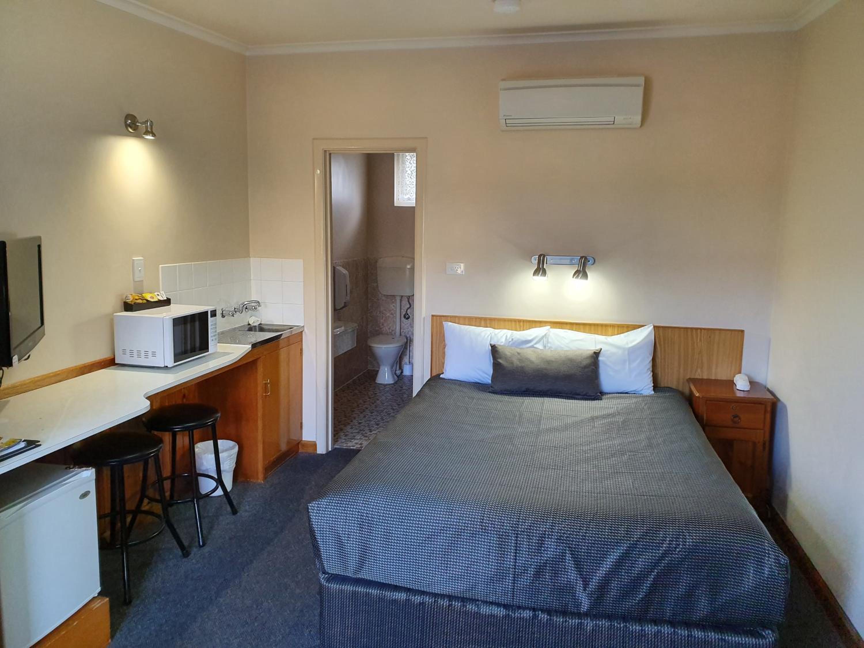 Tower Motor Inn