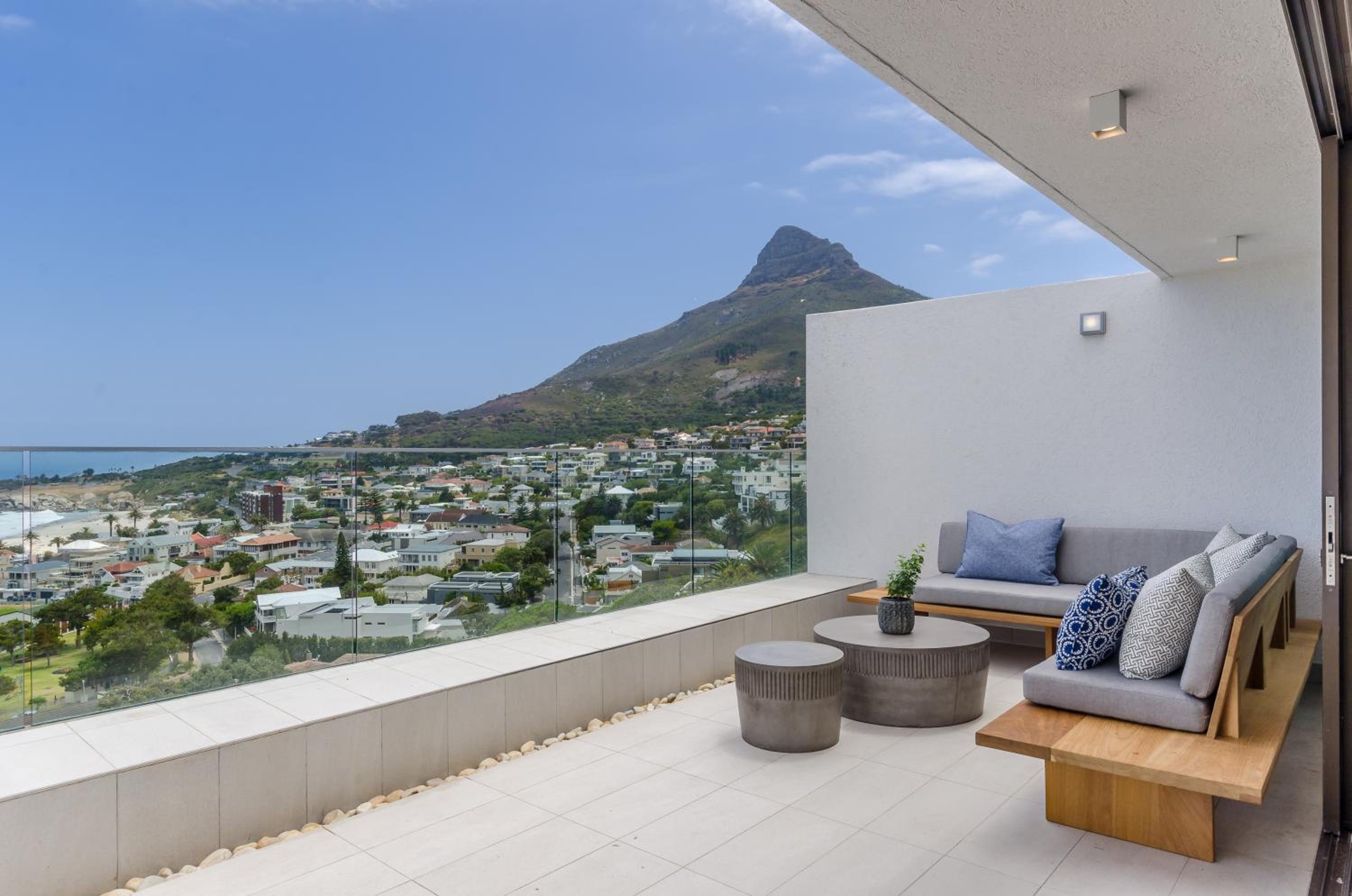 Stunning Ocean & Mountain Views view 4