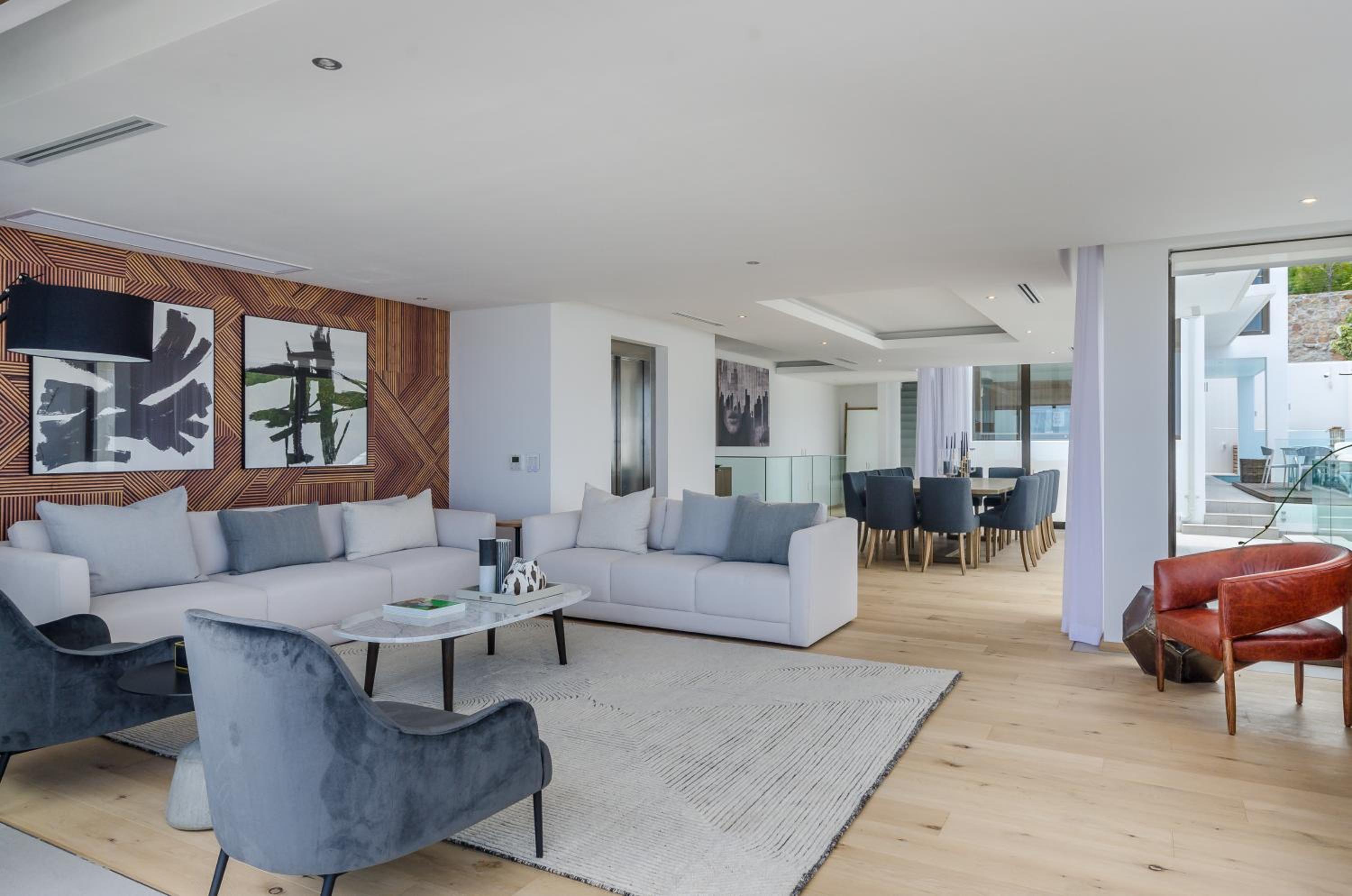 Stunning Ocean & Mountain Views view 5