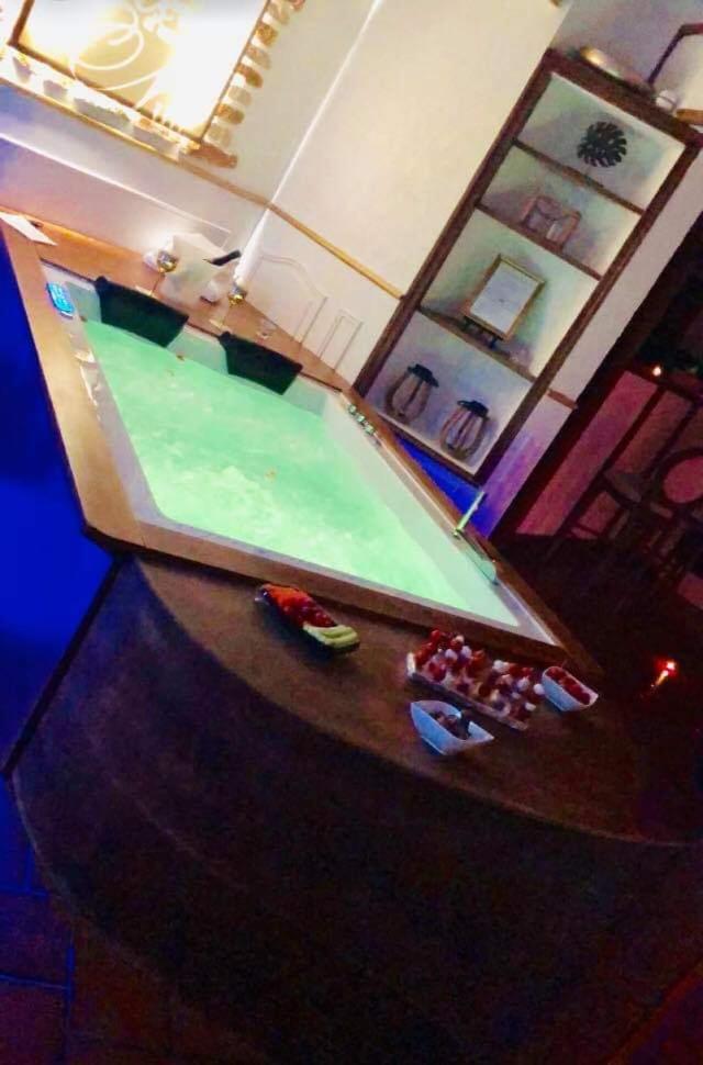 Jacuzzi