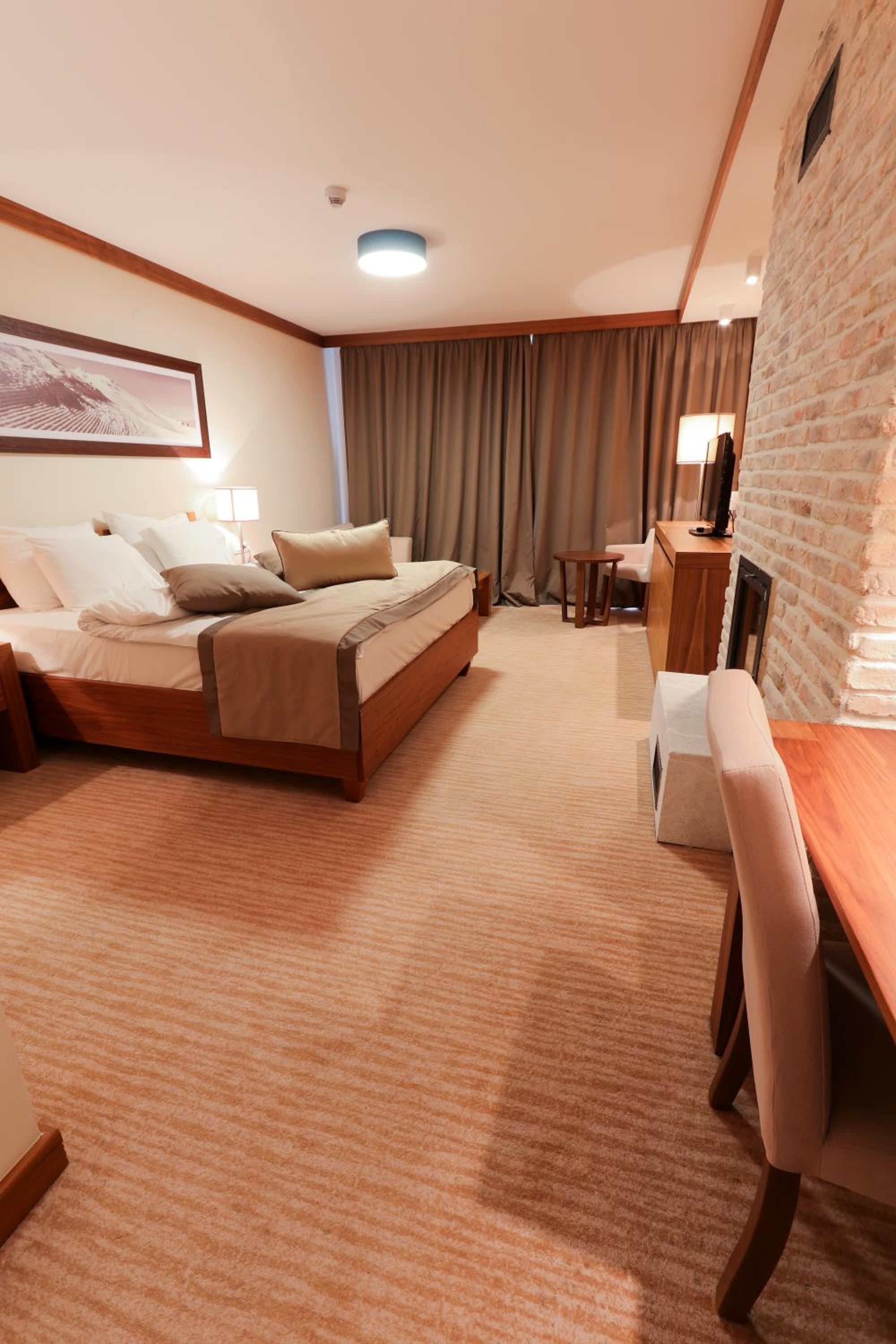 Vučko Private Apartment with balcony
