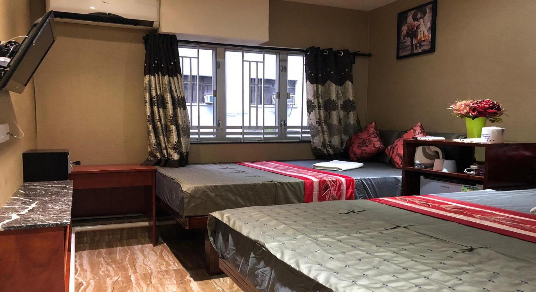 Rich Hostel