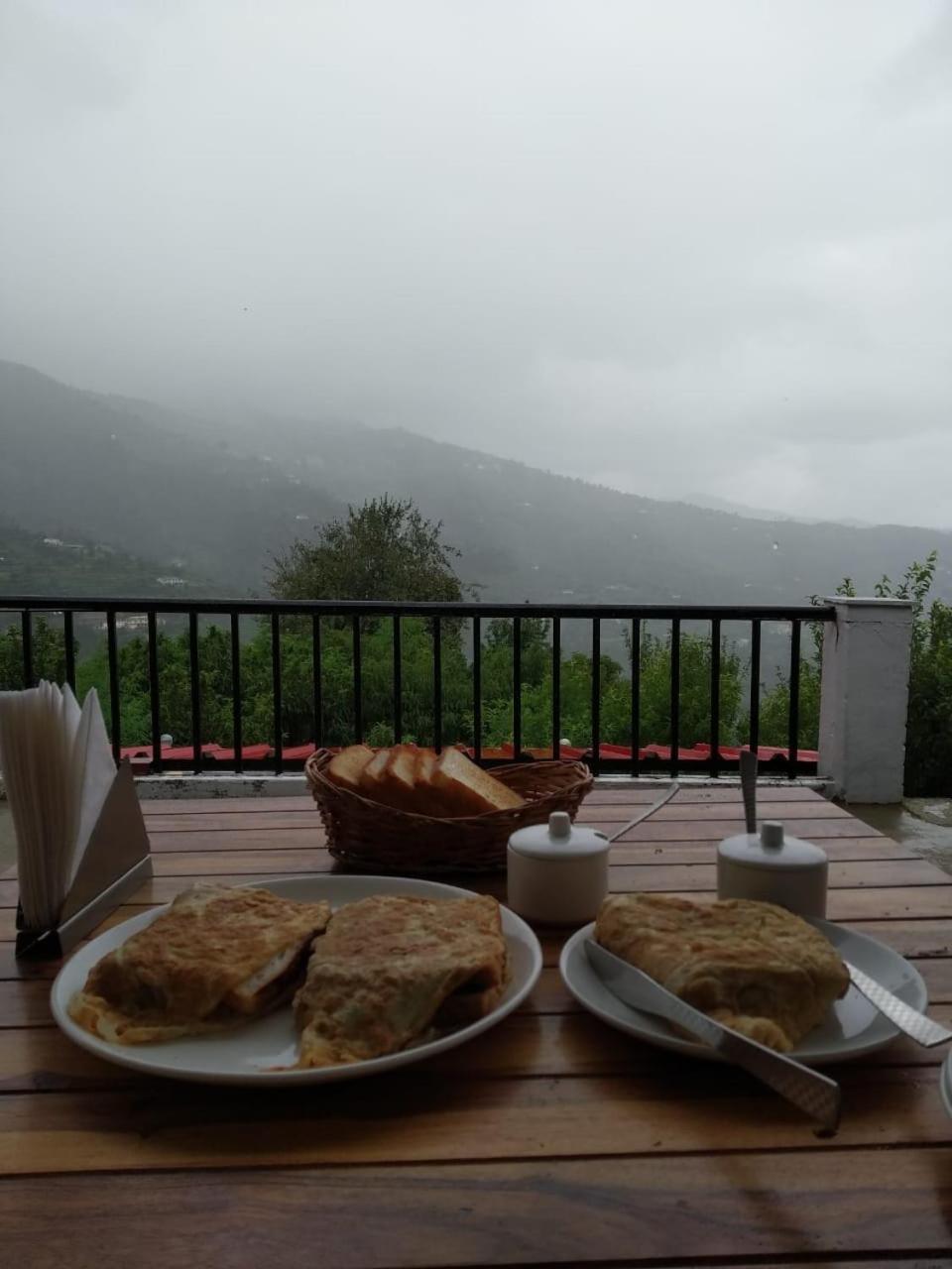 Enchanted Hills Farmstay