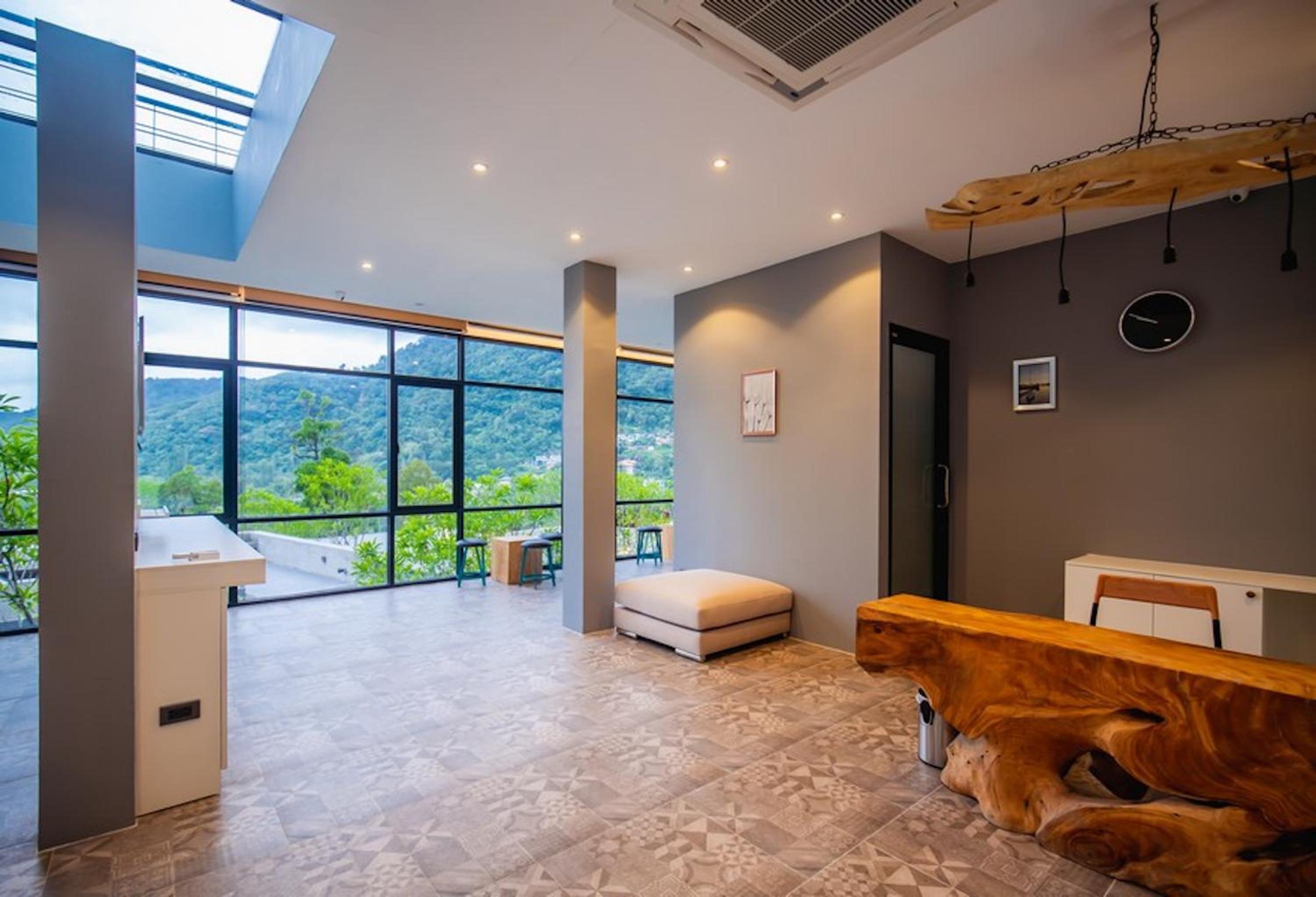 lounge