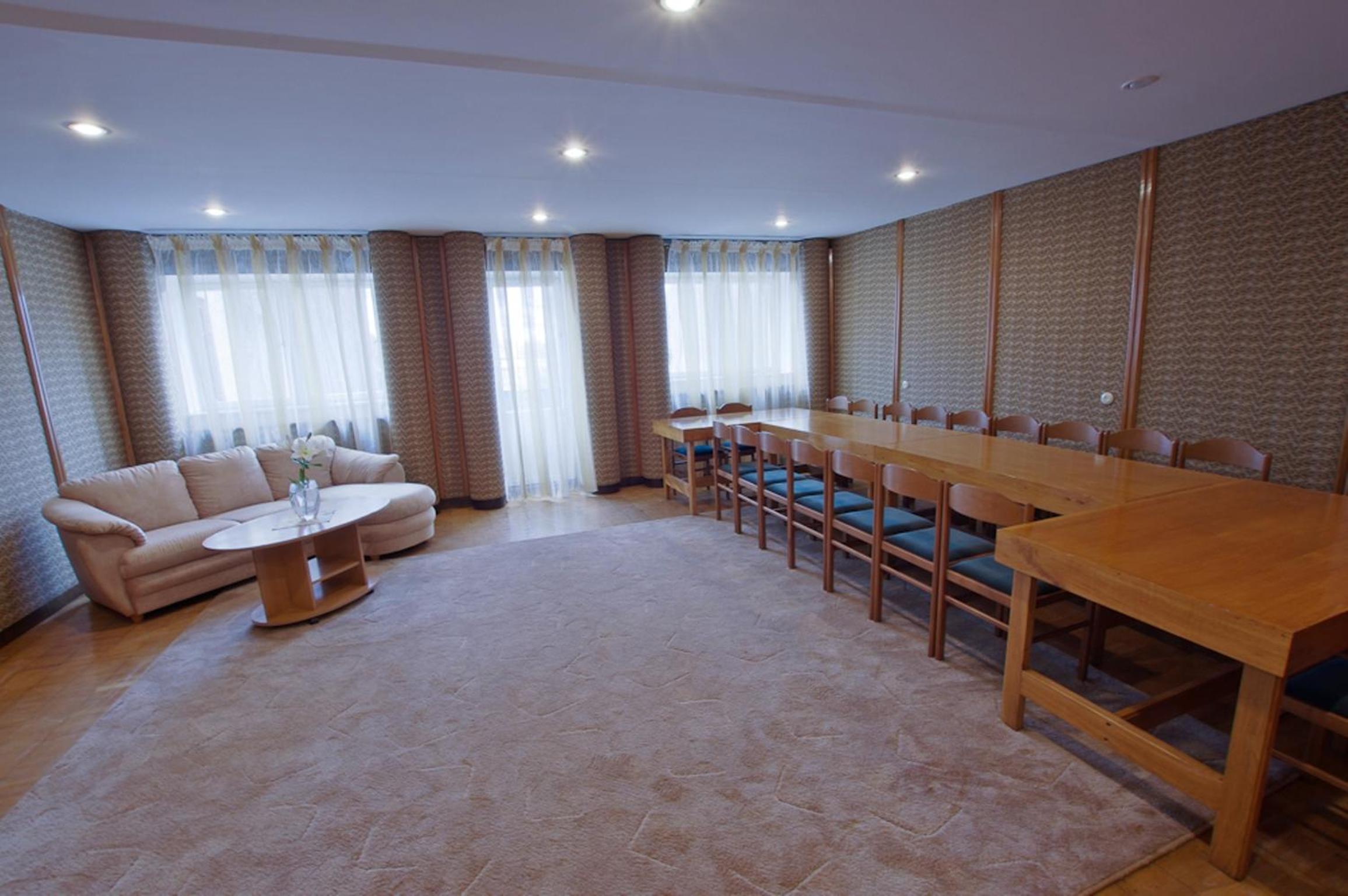 meeting & event spaces