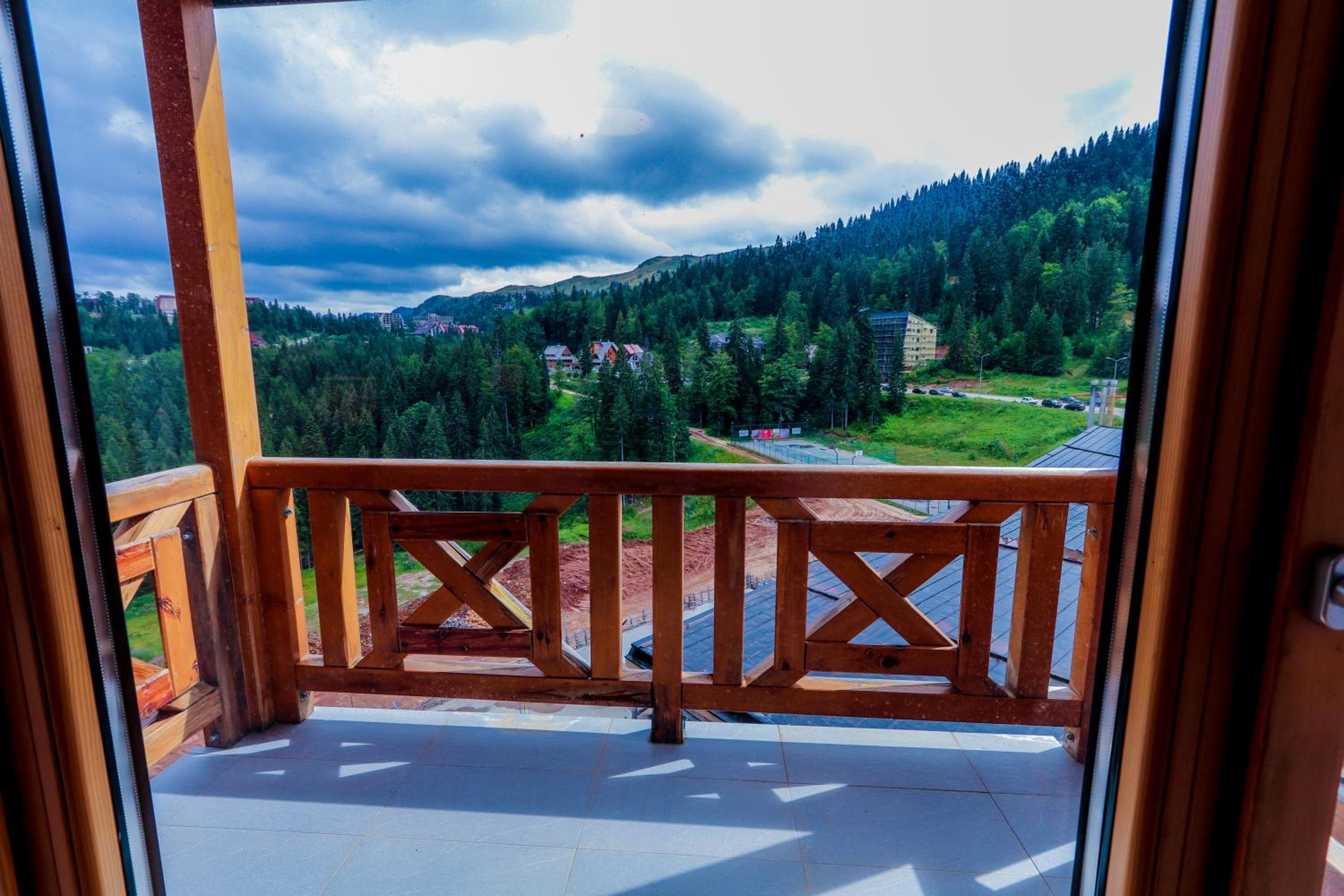 Vučko Private Apartment with balcony