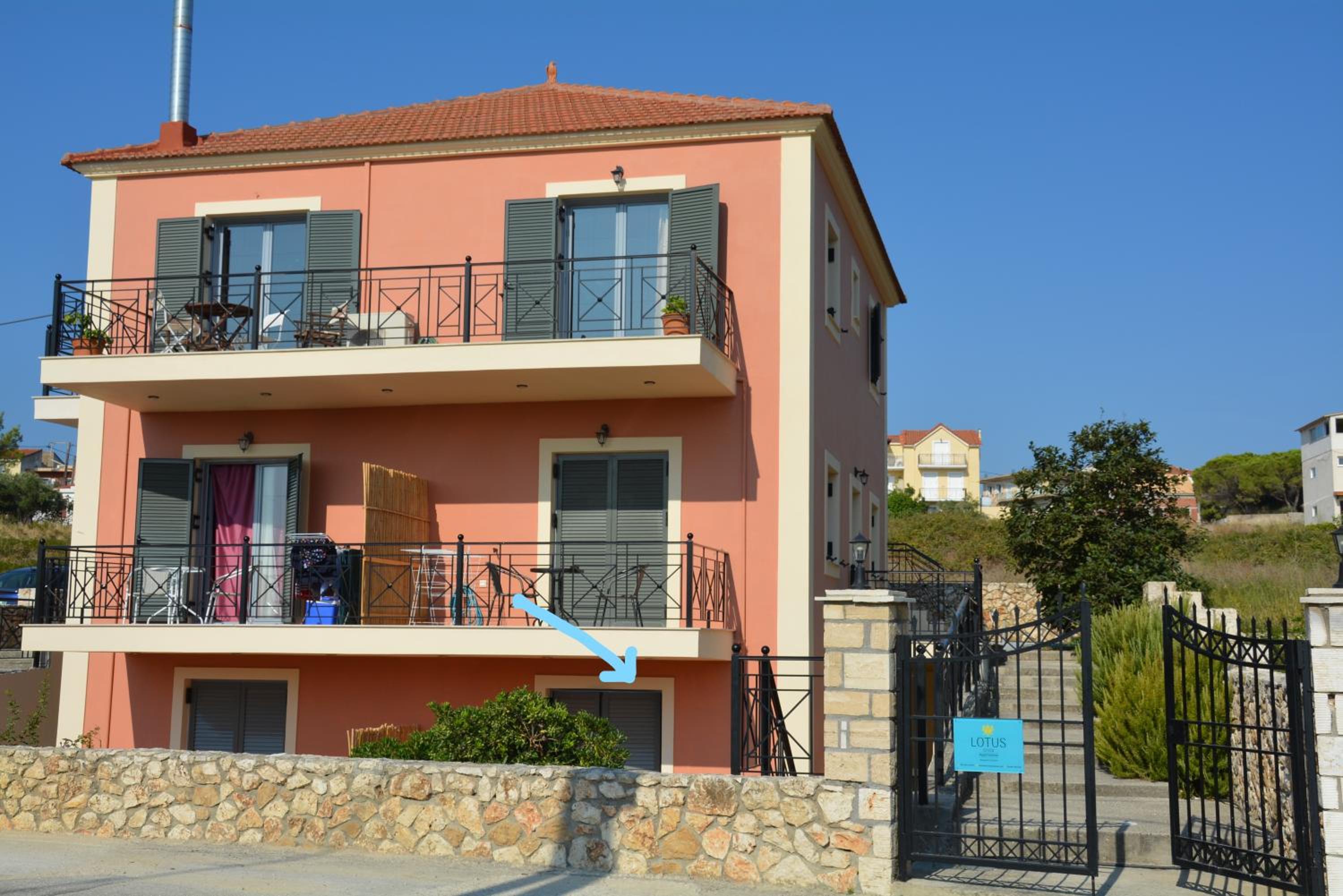 LOTUS STUDIO APARTMENT NORTH photo 1