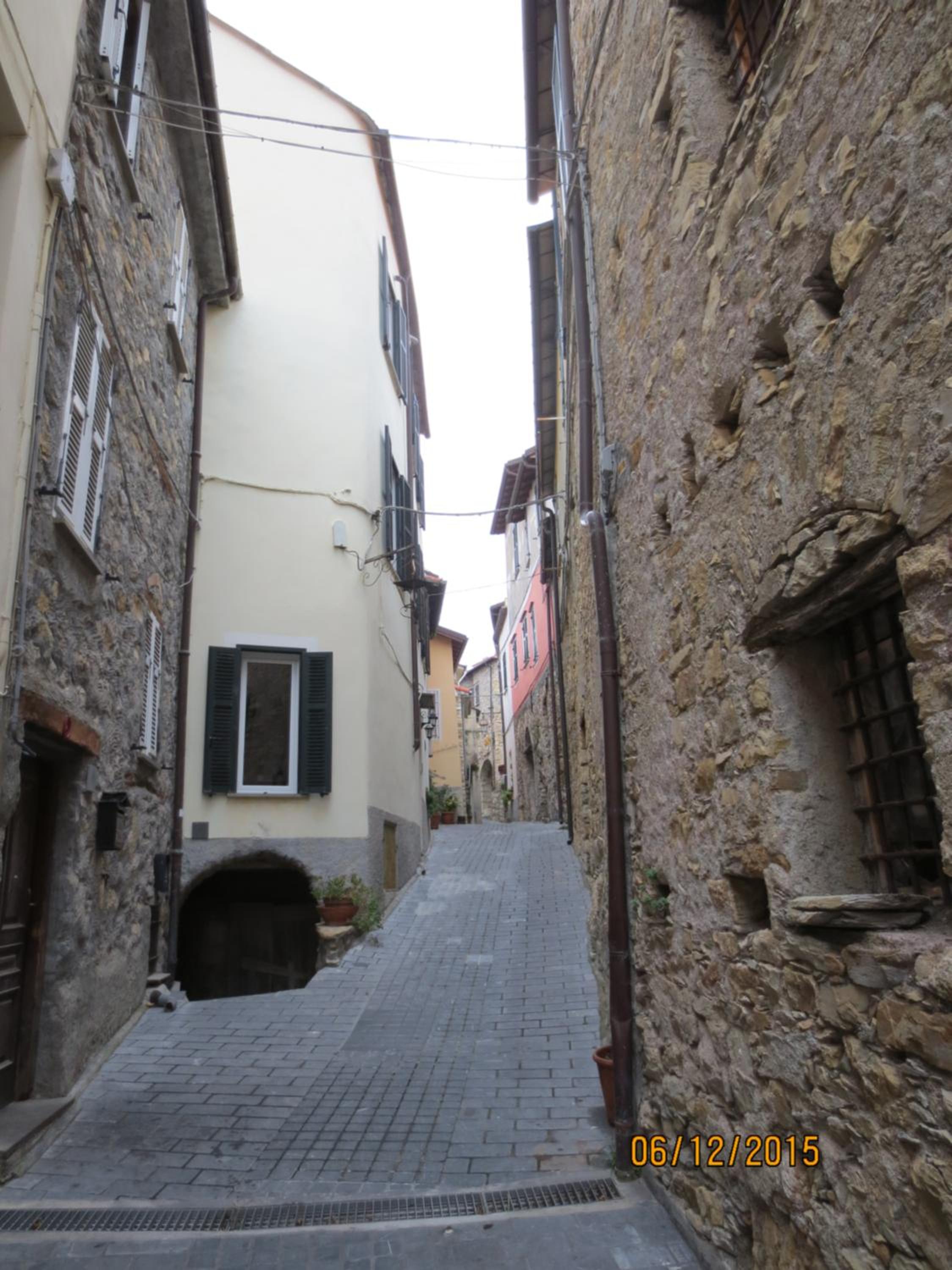 Photo 51