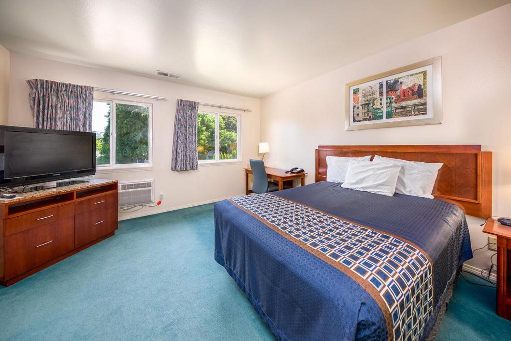 Riverview Lodge