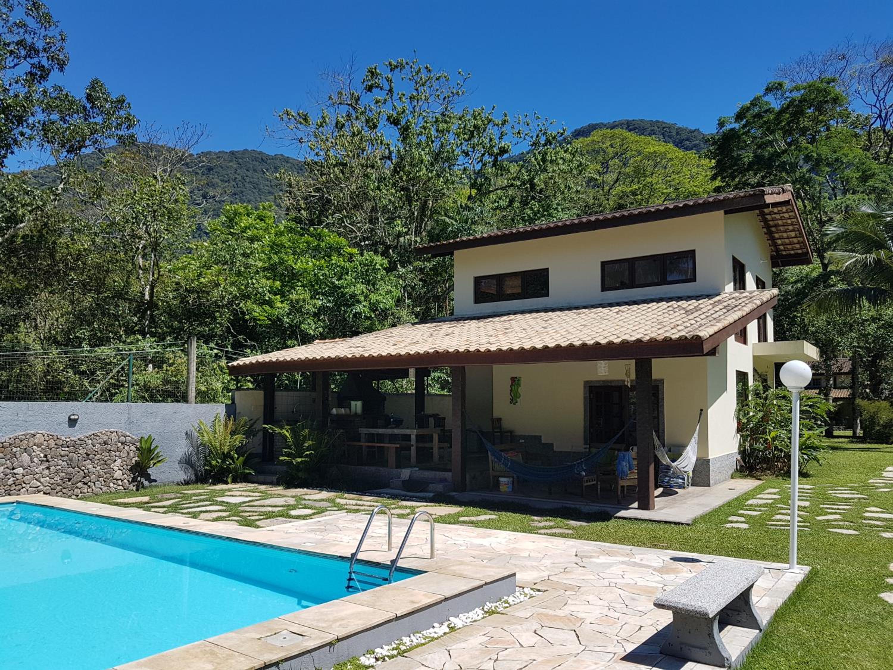 Casa da Josie em Maresias com piscina no pé da Mata Atlântica - 4 quartos