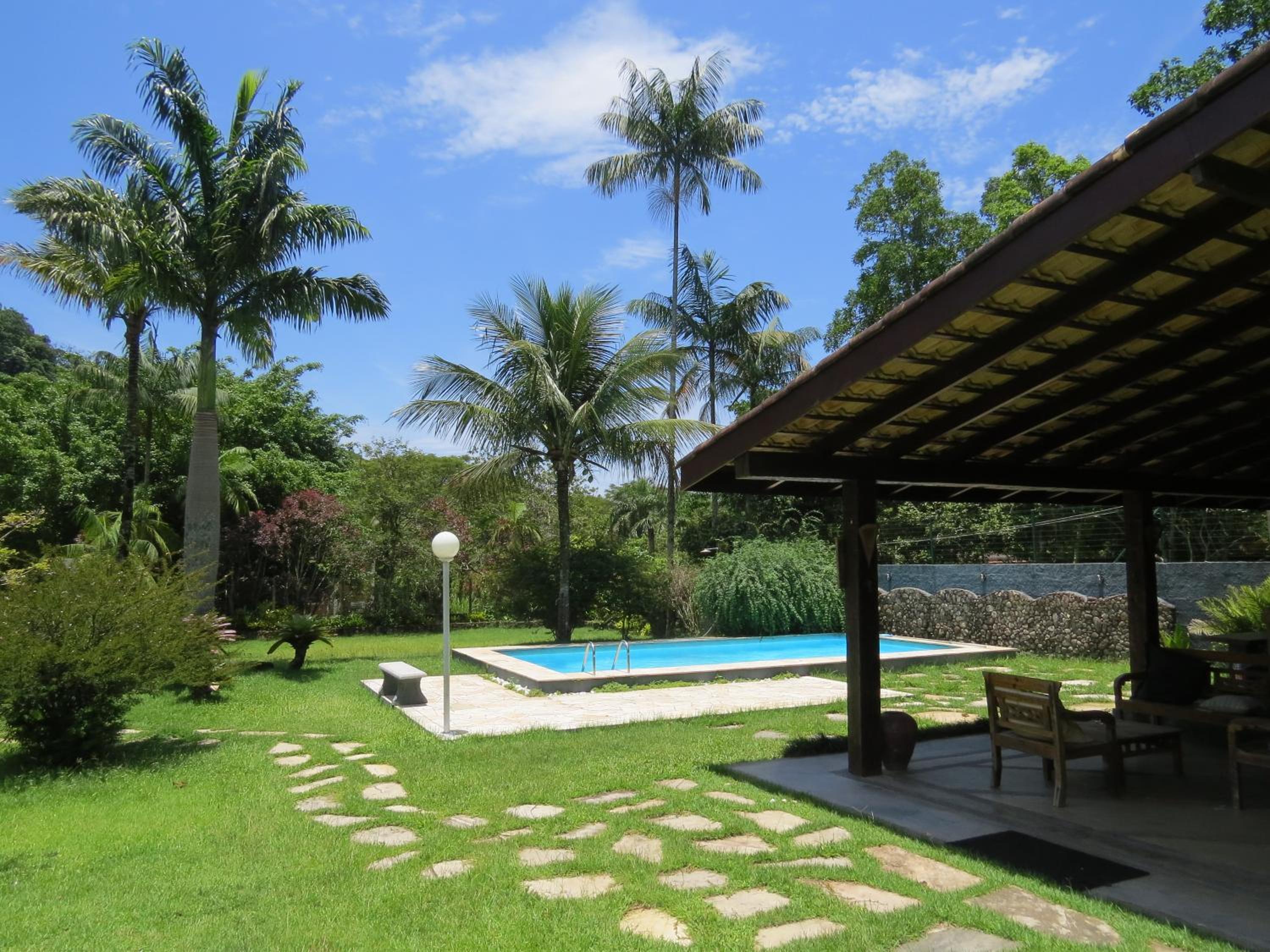 Casa da Josie em Maresias com piscina no pé da Mata Atlântica - 4 quartos