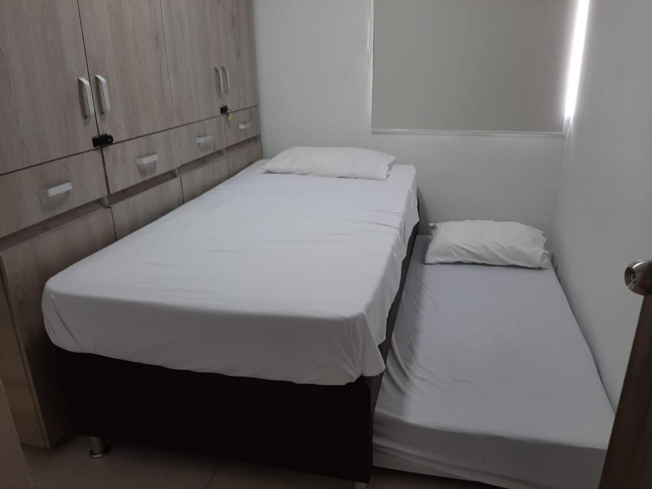 APARTAMENTO AVENIDA CONDINA Primer Piso view 3