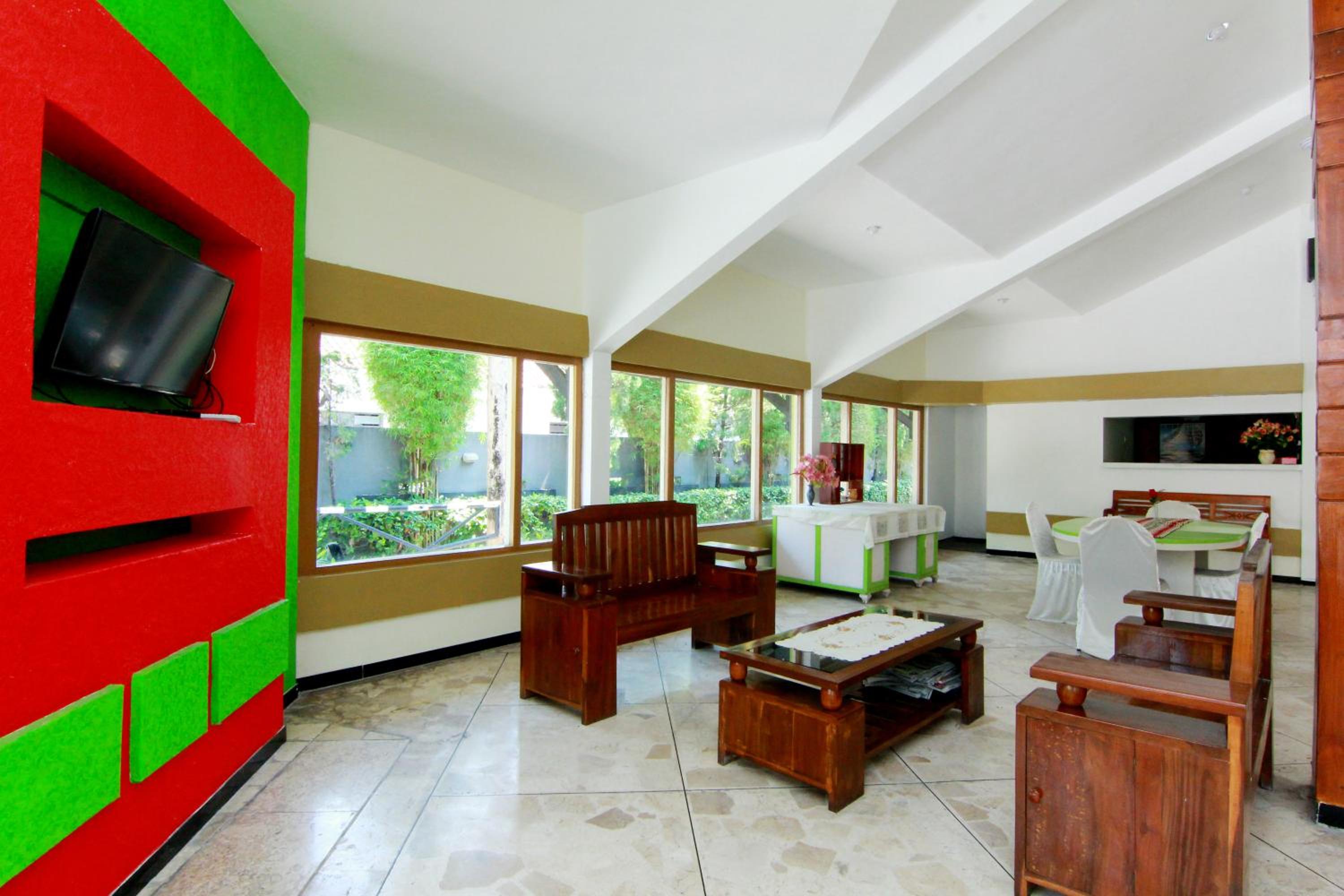 The Soemarsono Hotel near Ambarrukmo Plaza Mall RedPartner view 3