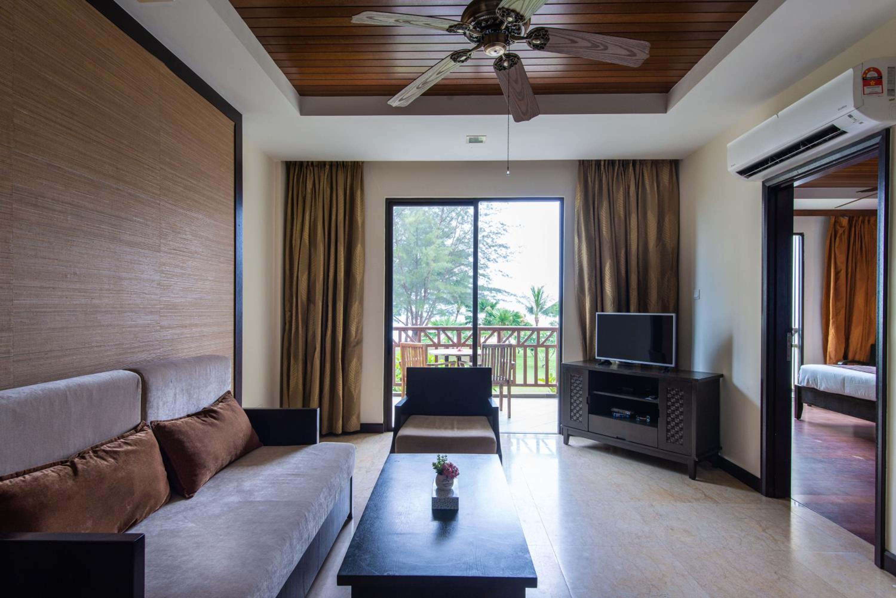 Sabah Beach Villas & Suites view 2
