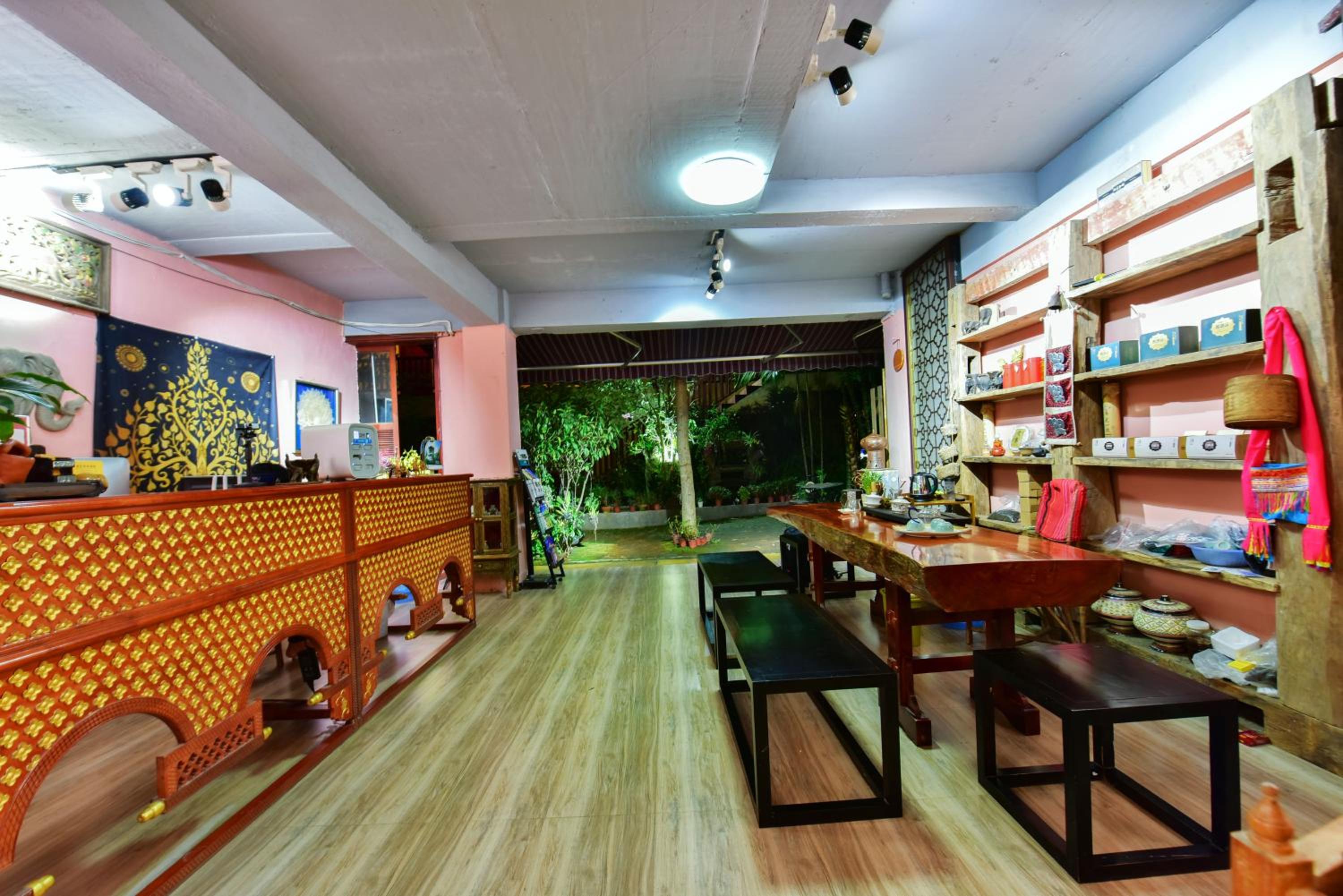 Xishuangbanna Elephant Home Guesthouse
