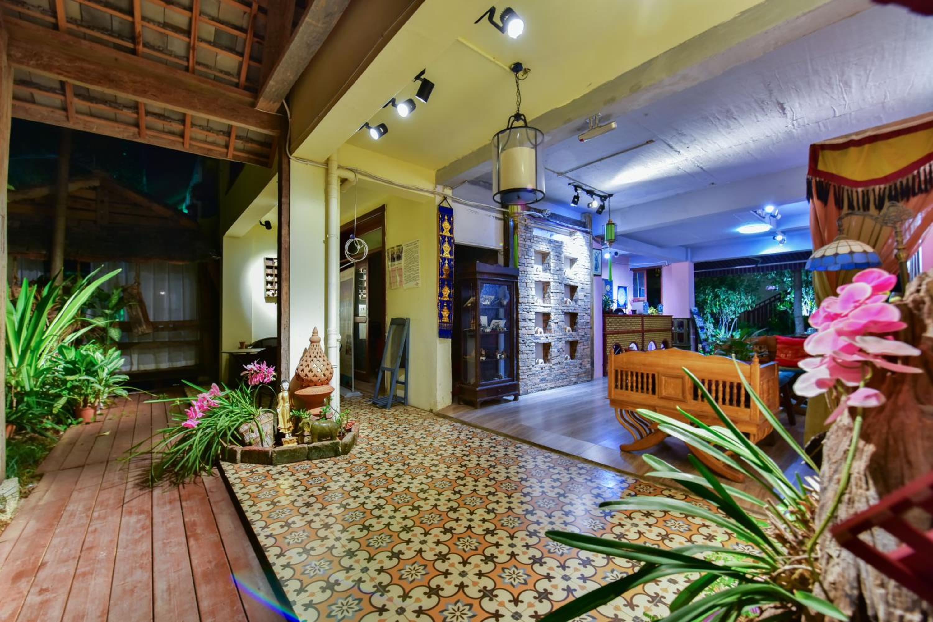 Xishuangbanna Elephant Home Guesthouse