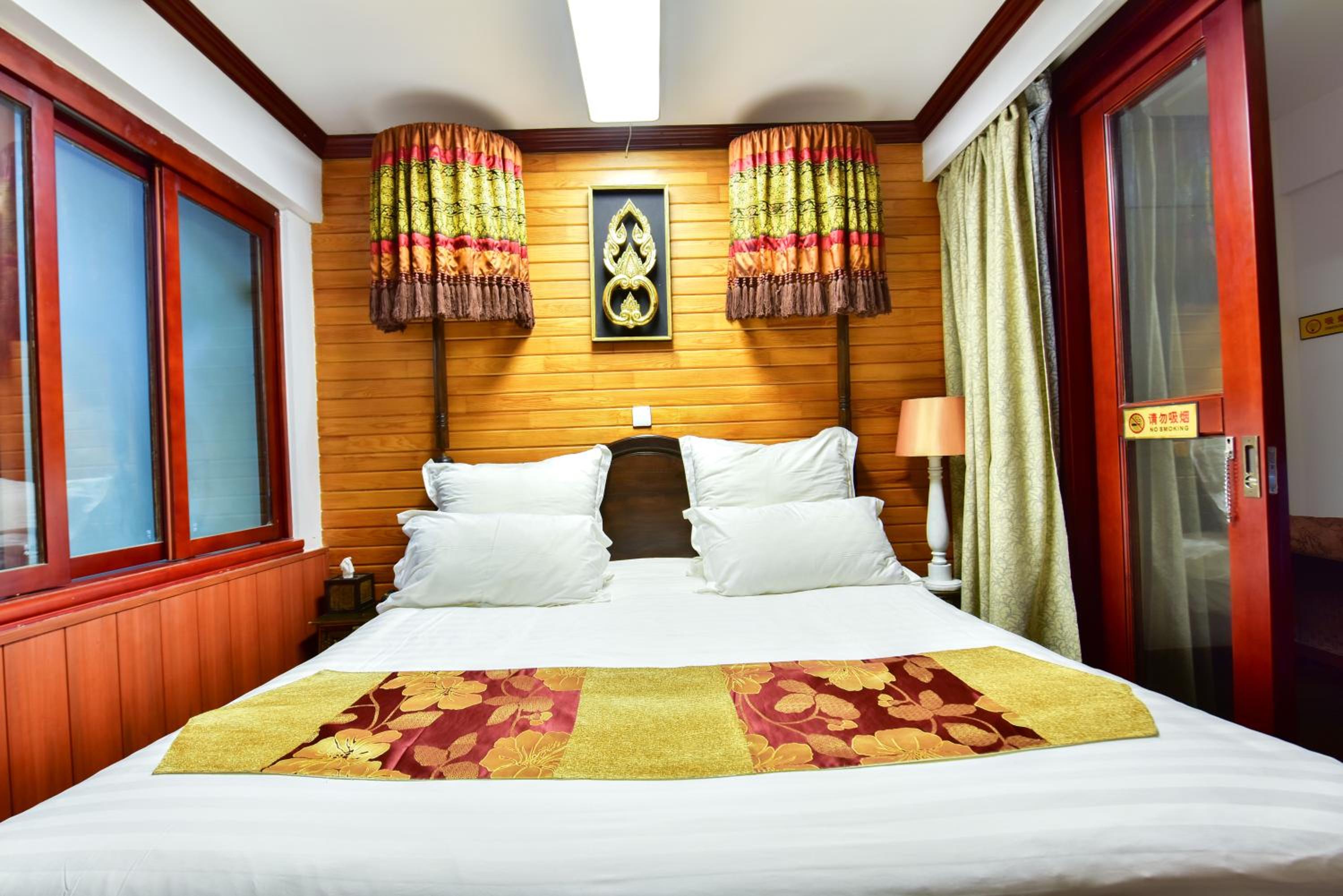 Xishuangbanna Elephant Home Guesthouse