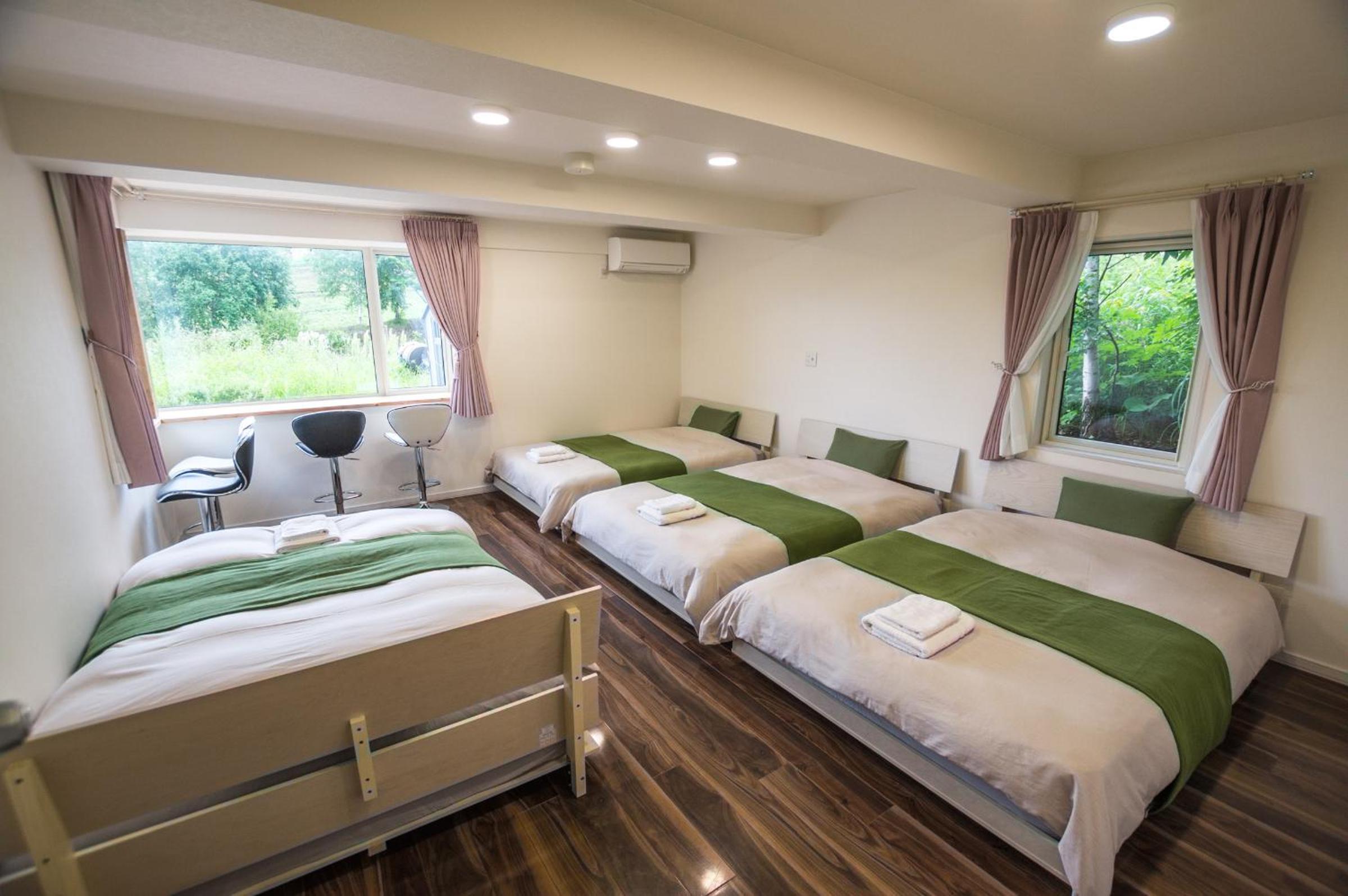 Ritz Garden Niji view 5