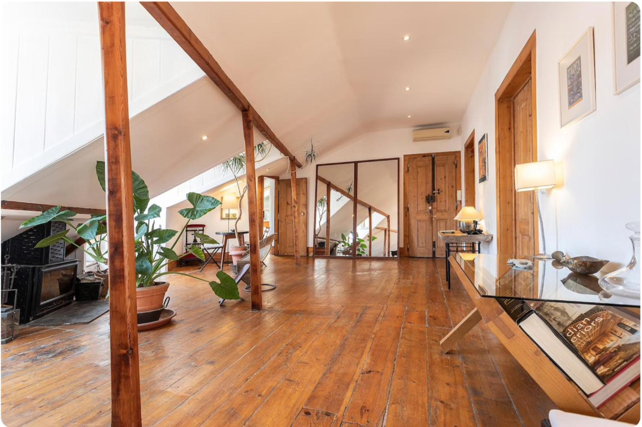Charming central sunny penthouse view 5