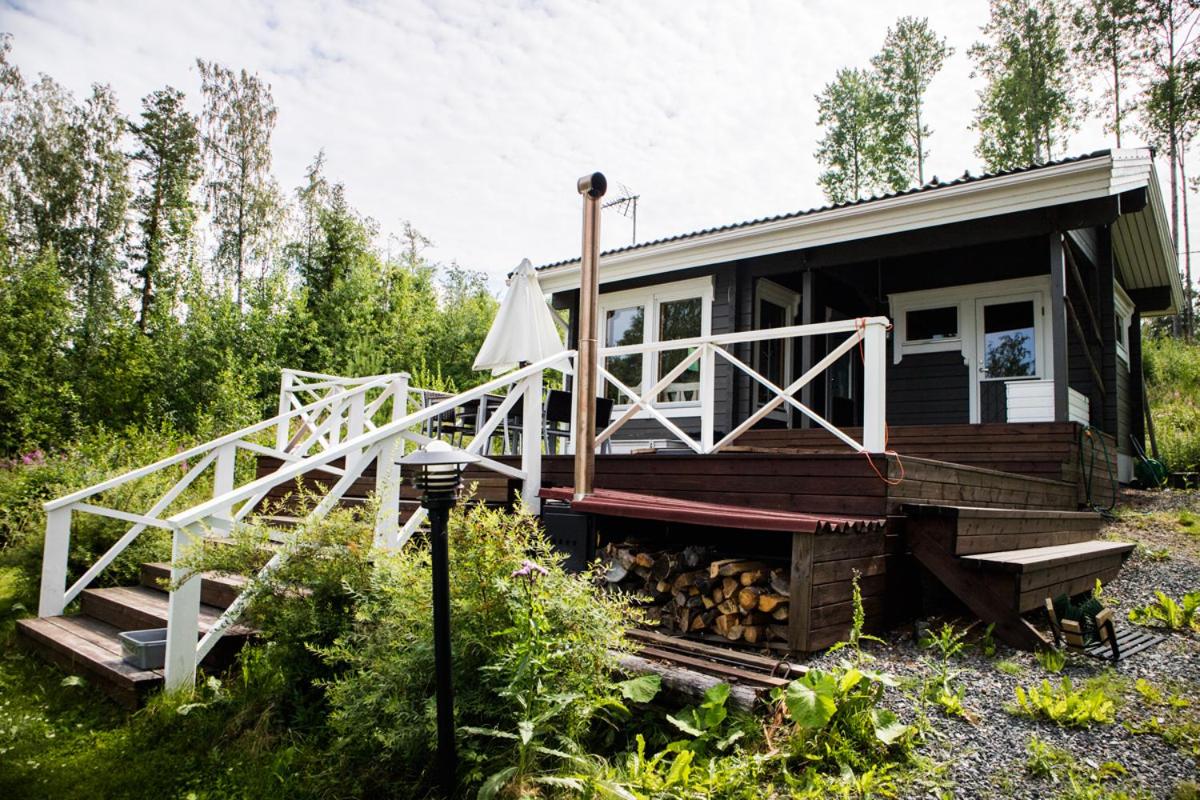 Tahlo Hillhouse and Underhill Beach & Sauna view 4