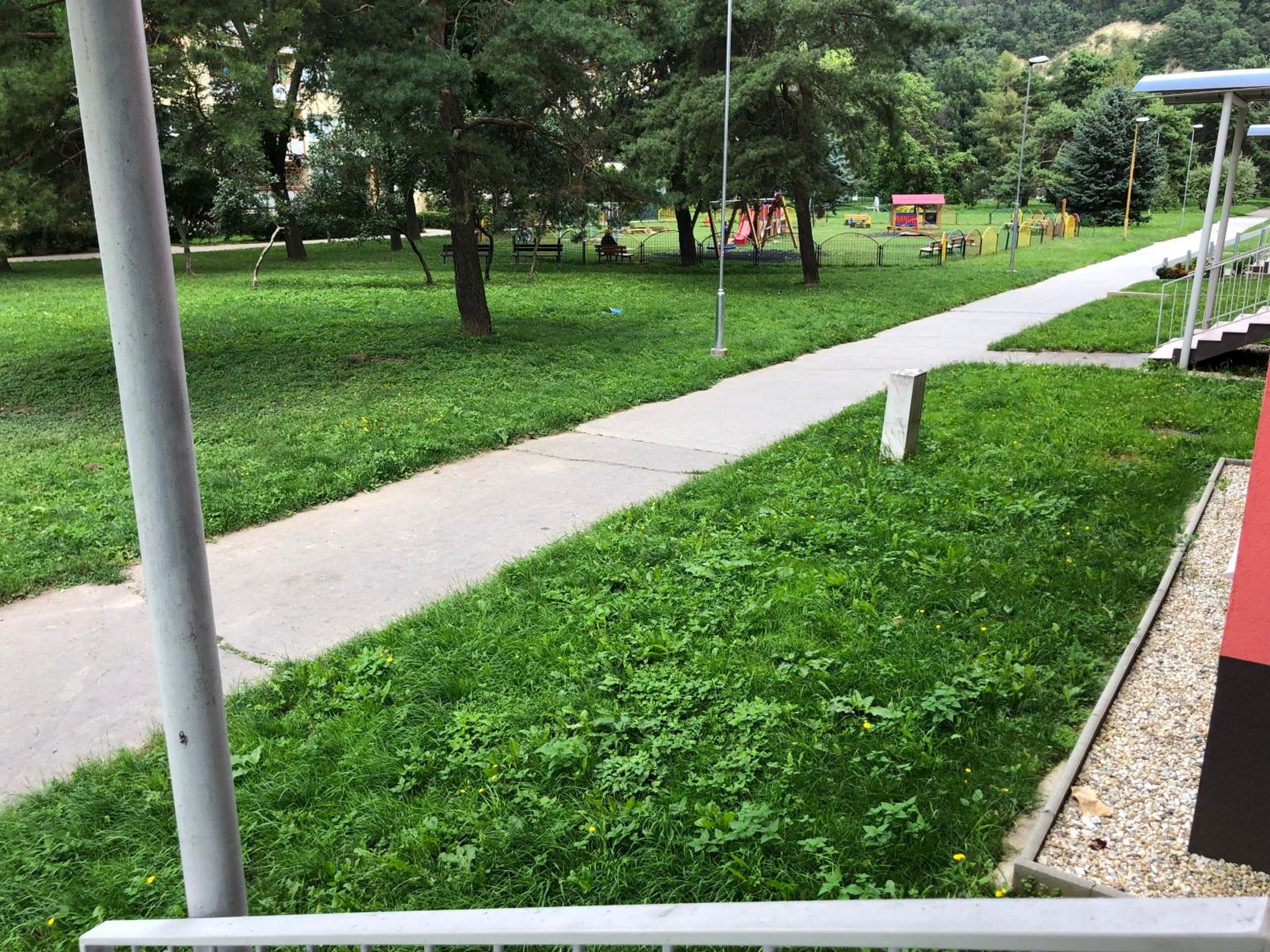 JEDENAST.SK, Námestie kozmonautov 5 Apartmán view 4
