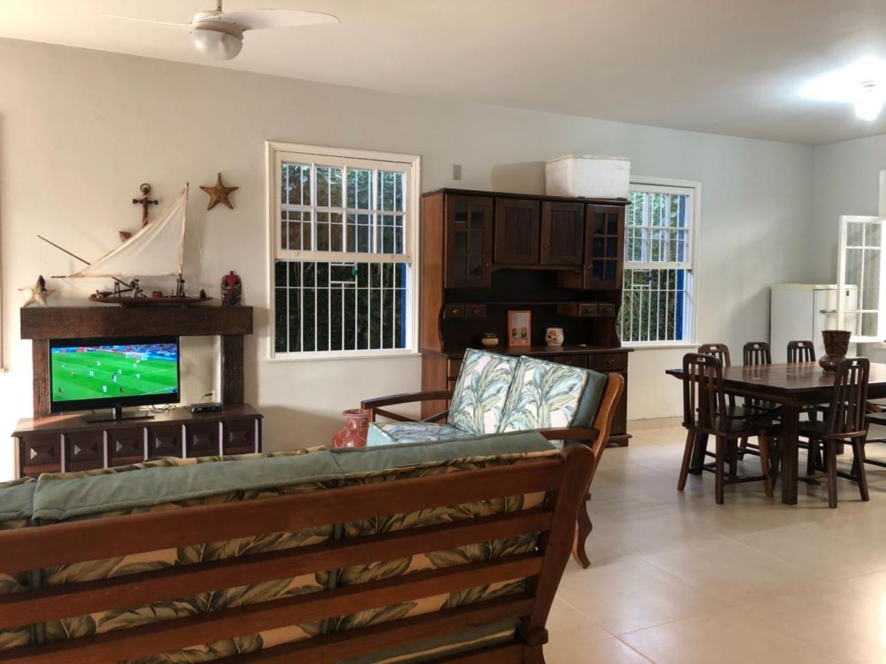 Pé na Areia com Piscina e Churrasqueira - 2 suítes