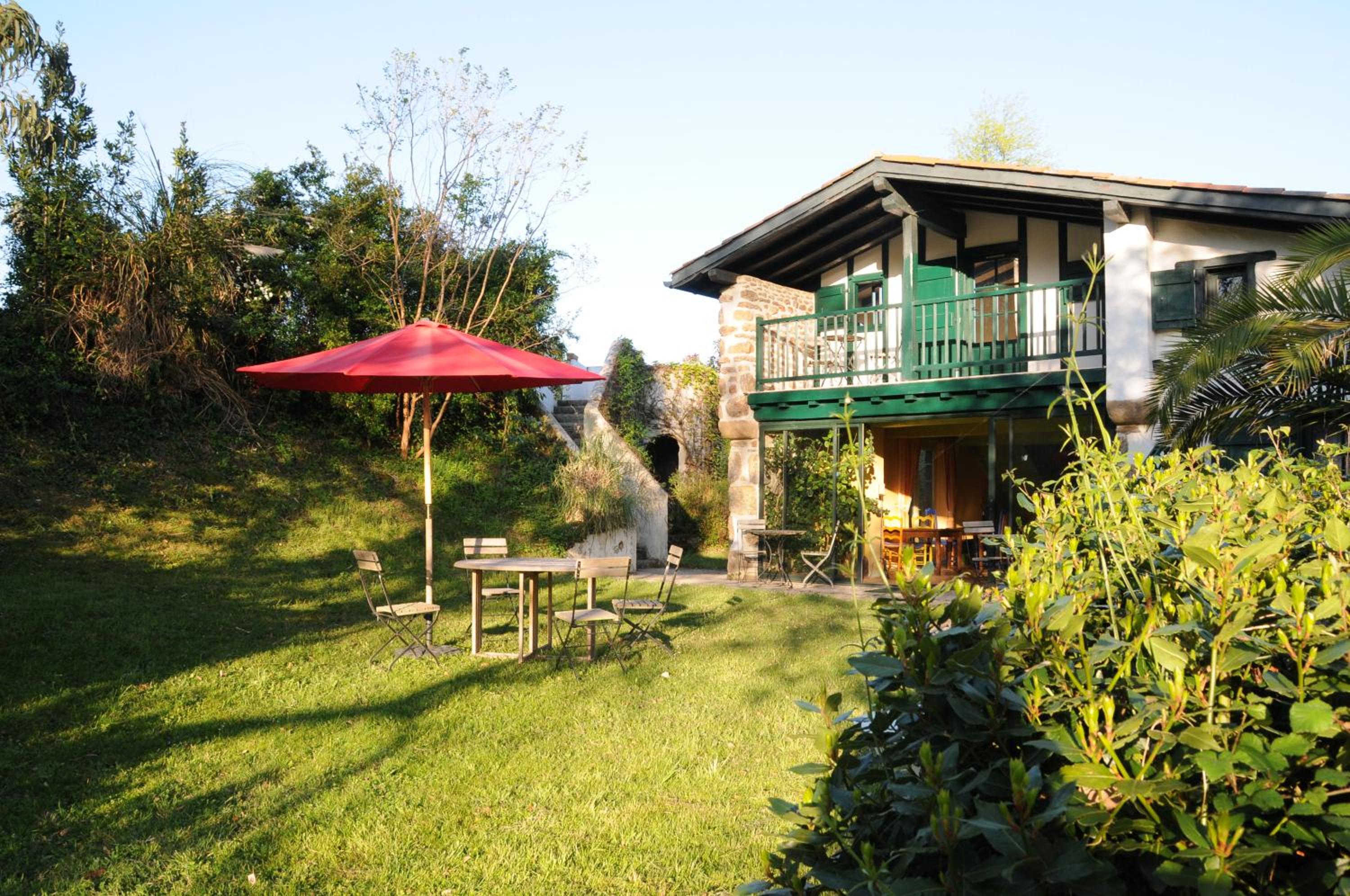 Photo 12