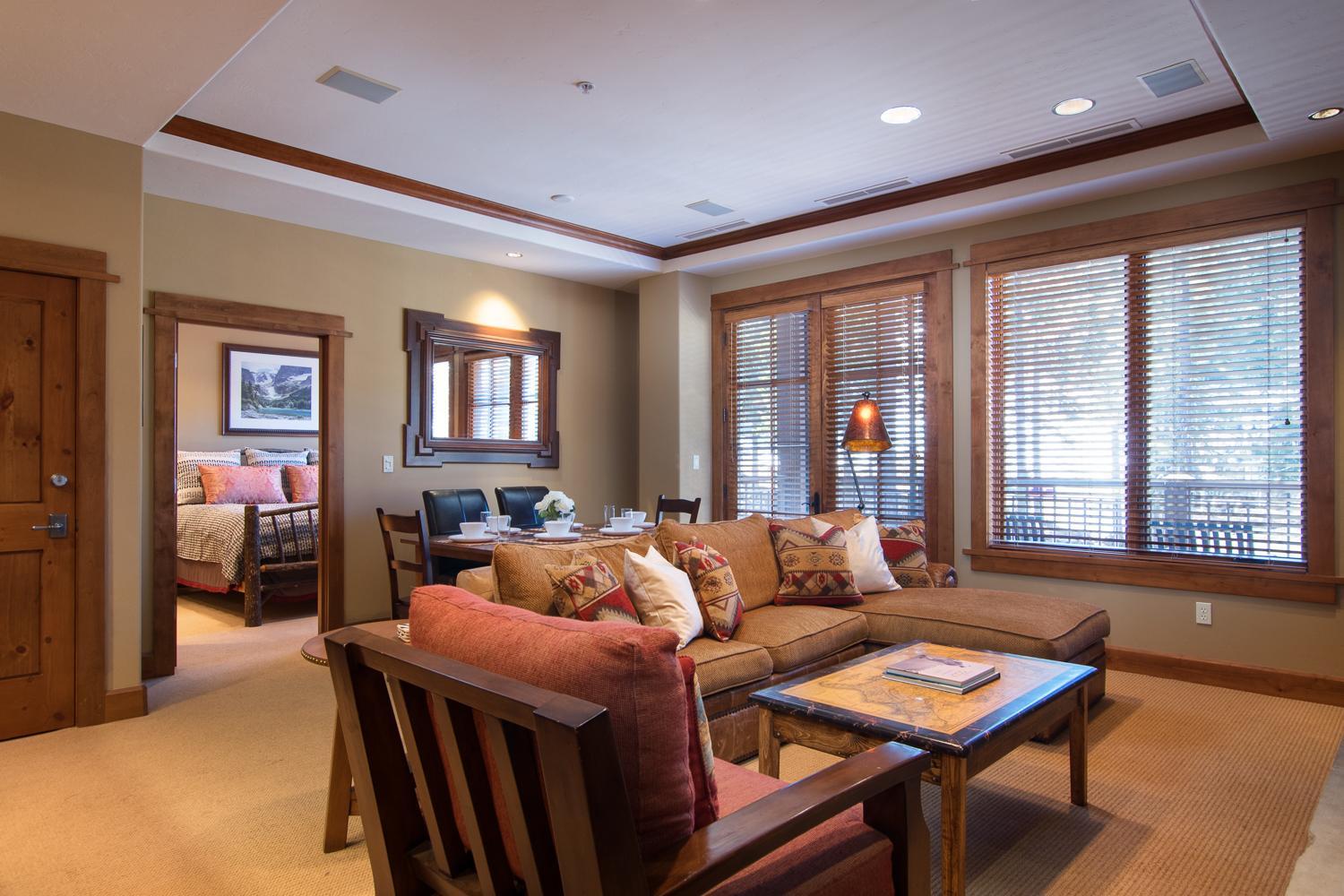 Luxury 2BD Village at Northstar Residence - 306 Iron Horse South view 4